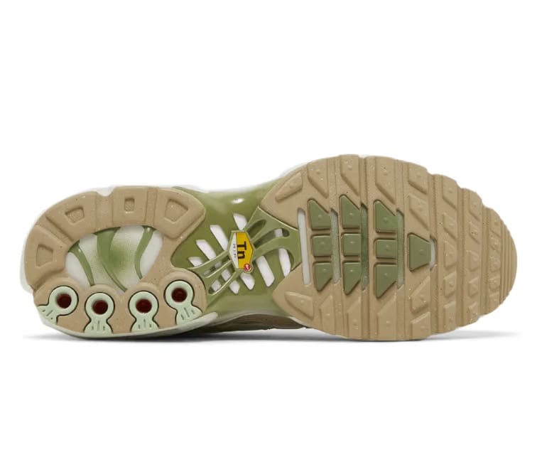 Nike Women’s Nike Air Max Plus TN (Light Bone/Honeydew)