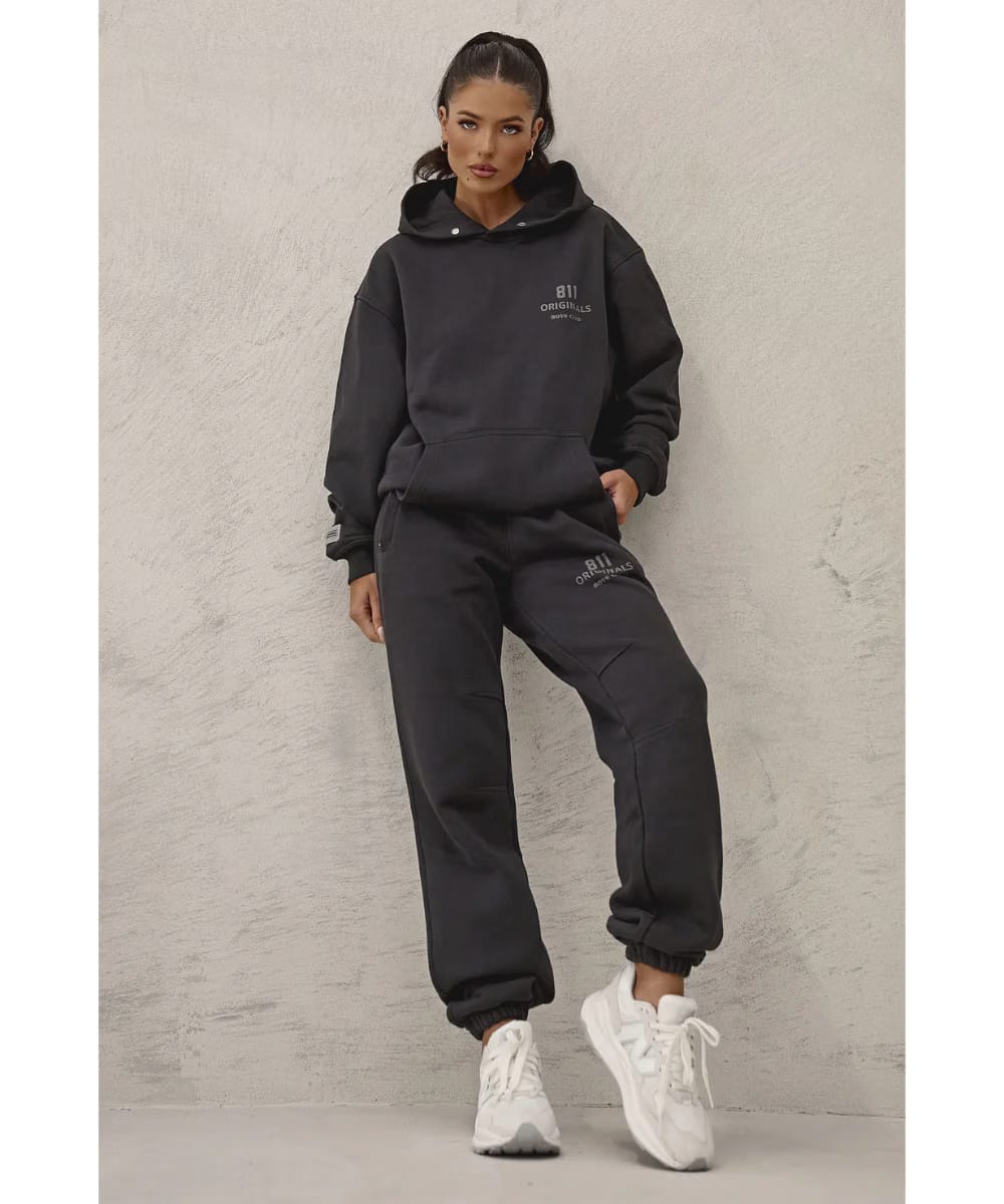 811 Originals Unisex Boys Club Sweatpants (Black Wash)