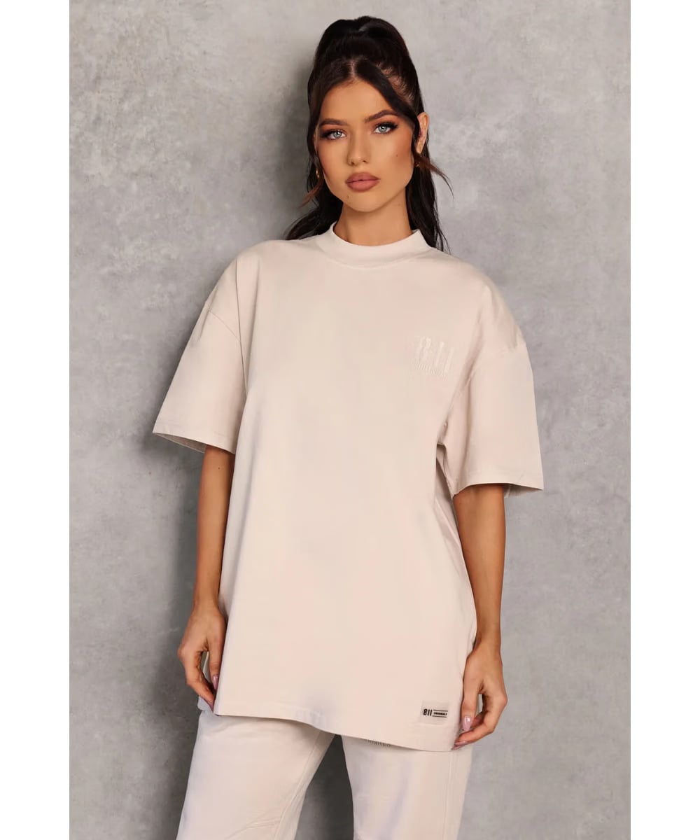 811 Originals Unisex Signature Small Logo Tee (Beige)