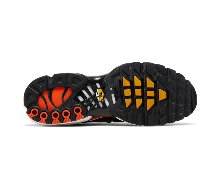 Nike Mens Nike Air Max Plus (Safety Orange)