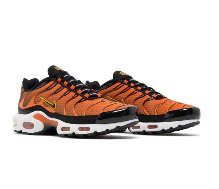Nike Mens Nike Air Max Plus (Safety Orange)