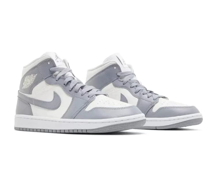 Air Jordan Women's Nike Air Jordan 1 Mid (Sail/Stealth)