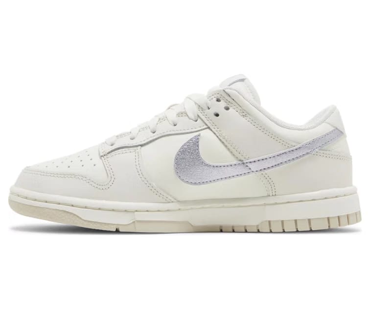 Nike Women's Nike Dunk Low (Sail/Oxygen Purple)
