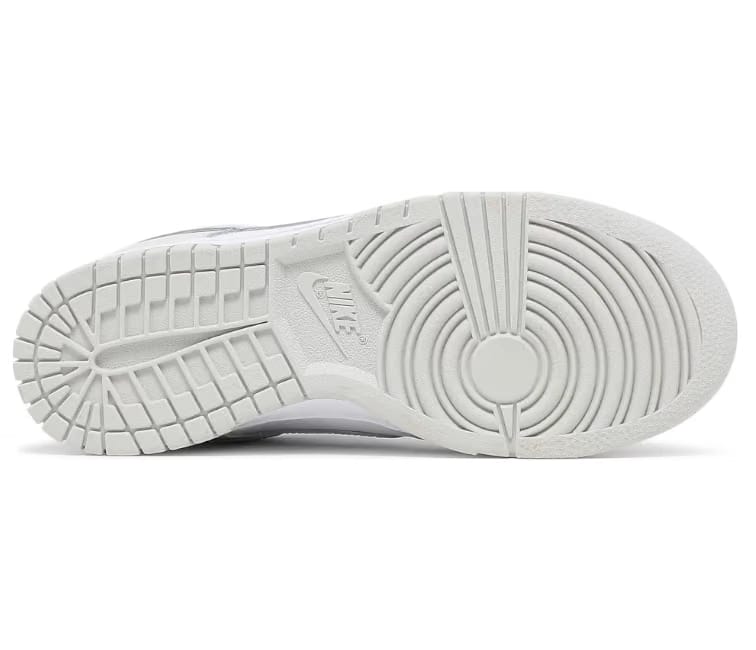 Nike Women's Nike Dunk Low (Photon Dust)