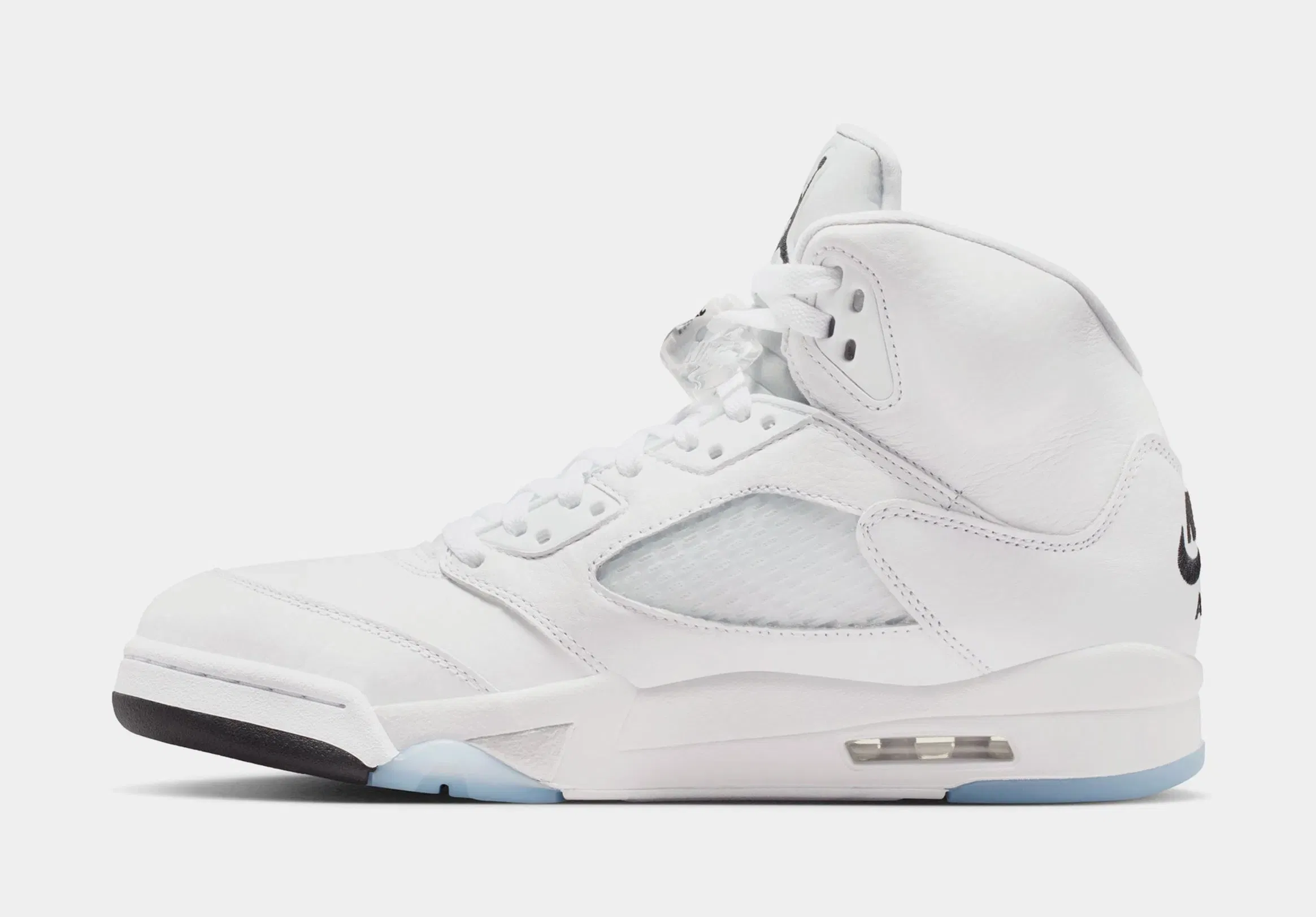 Air Jordan 5 Retro OG White Metallic Mens Lifestyle Shoes (White/Metallic Silver/Black)
