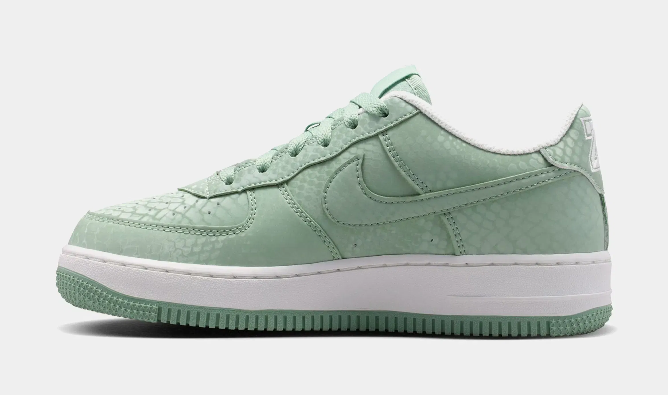 Nike Kobe Air Force 1 Low Steam Grade School Lifestyle Shoes (Steam/Summit White)
