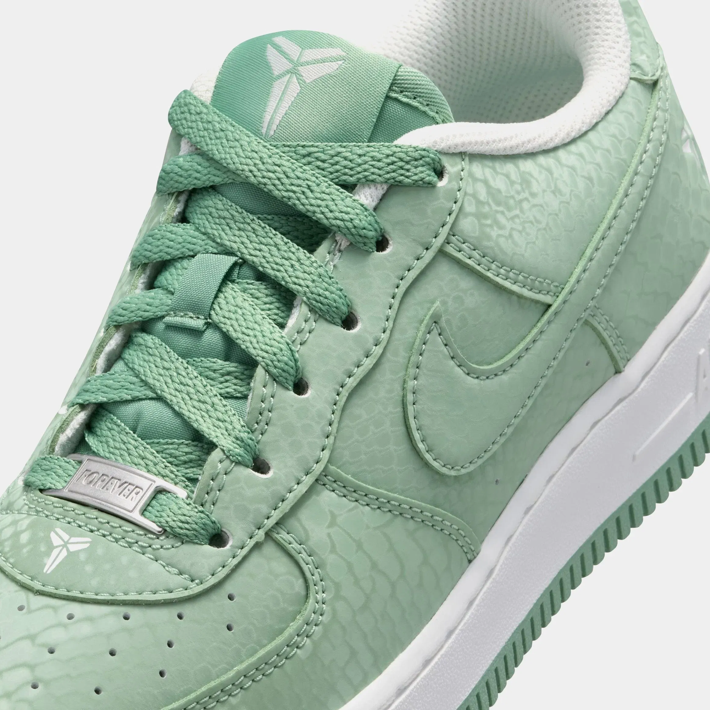Nike Kobe Air Force 1 Low Steam Grade School Lifestyle Shoes (Steam/Summit White)
