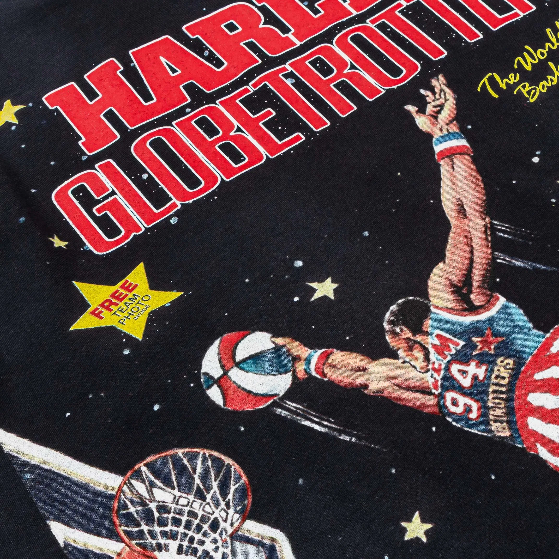 HARLEM GLOBETROTTERS X SP SP x Harlem Globetrotters Basketball Washed Mens Short Sleeve Shirt (Black/Red)