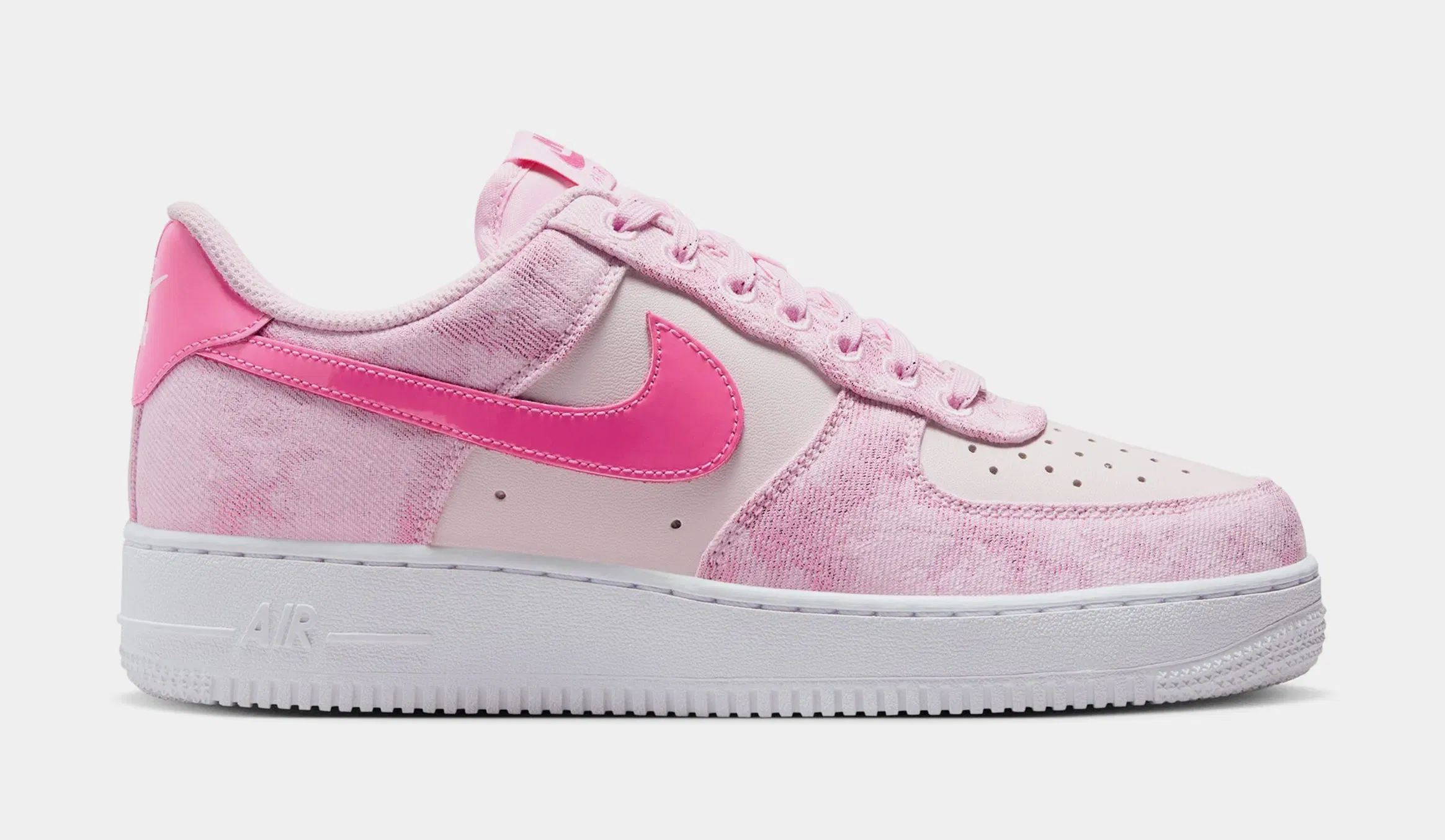 Nike Air Force 1 '07 Denim Womens Lifestyle Shoes (Pink Foam/Pearl Pink/White/Pinksicle)