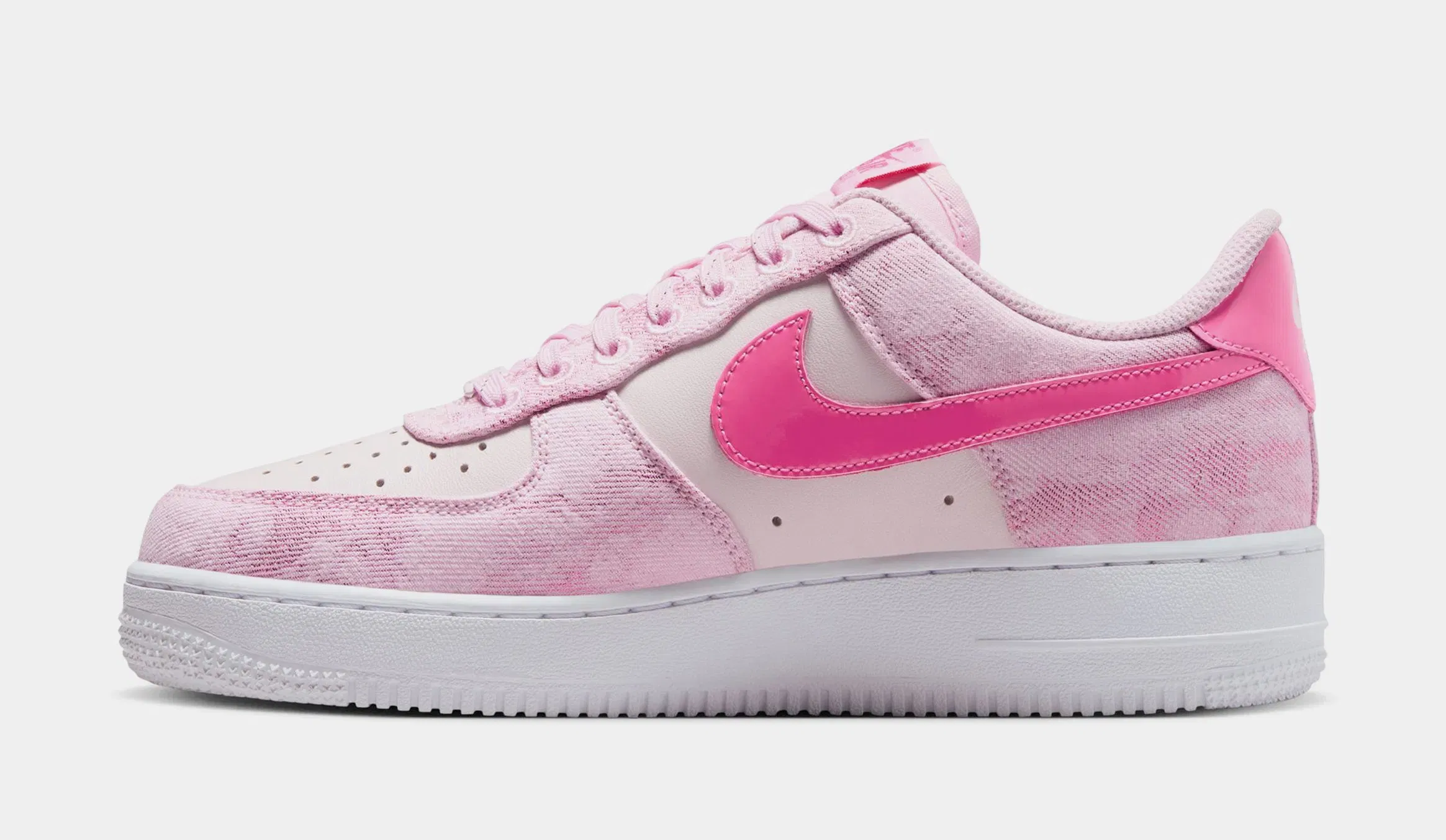 Nike Air Force 1 '07 Denim Womens Lifestyle Shoes (Pink Foam/Pearl Pink/White/Pinksicle)