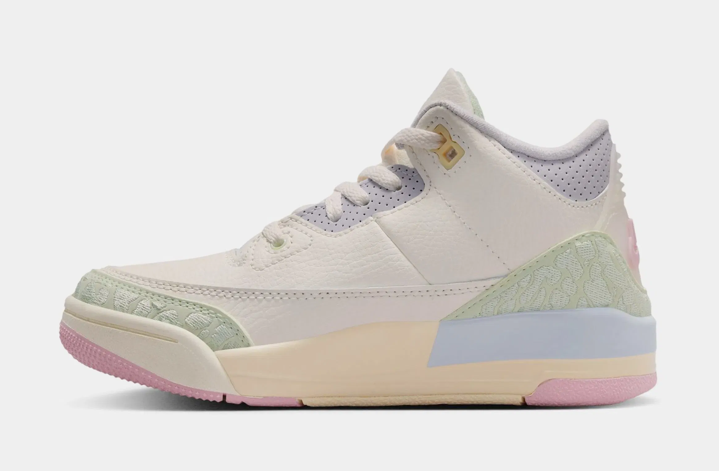 Air Jordan 3 Retro Sail and Jade Aura Preschool Lifestyle Shoes (Sail/Jade Aura/Iris Whisper)