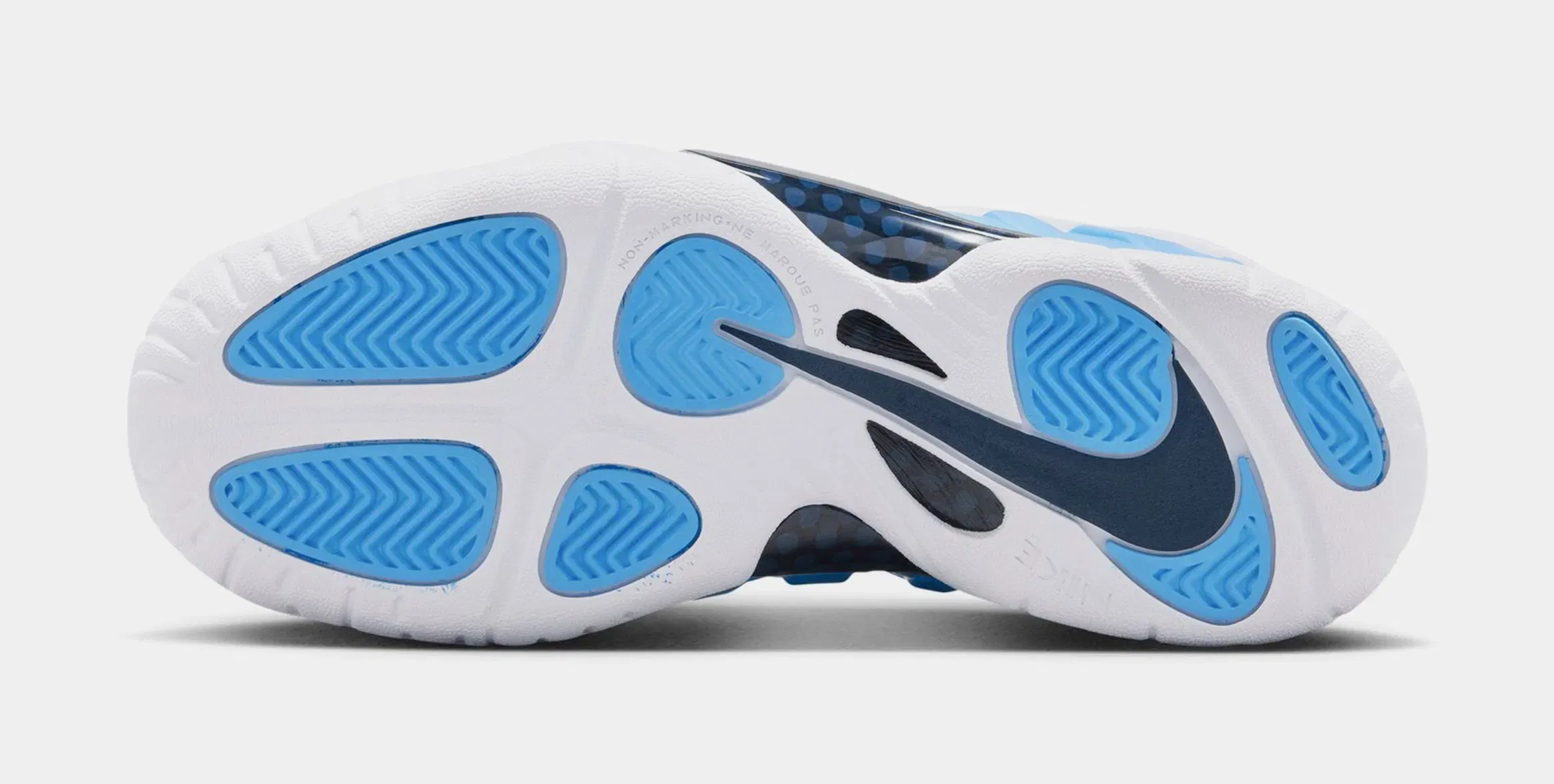 Nike Little Posite Pro University Blue and White Grade School Basketball Shoes (University Blue/White/White)
