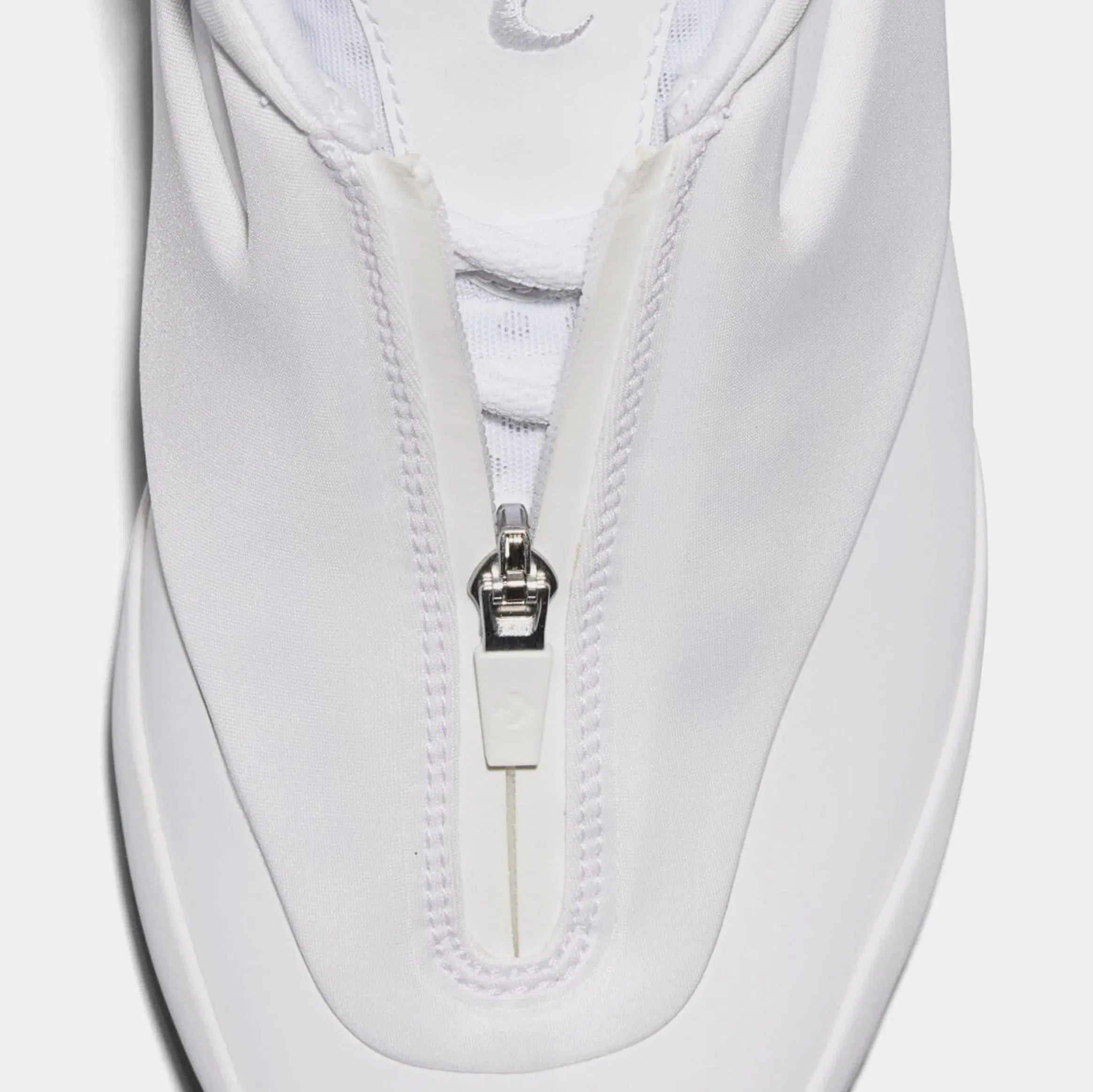 Converse Shai 001 Mens Basketball Shoes (Clean Slate)