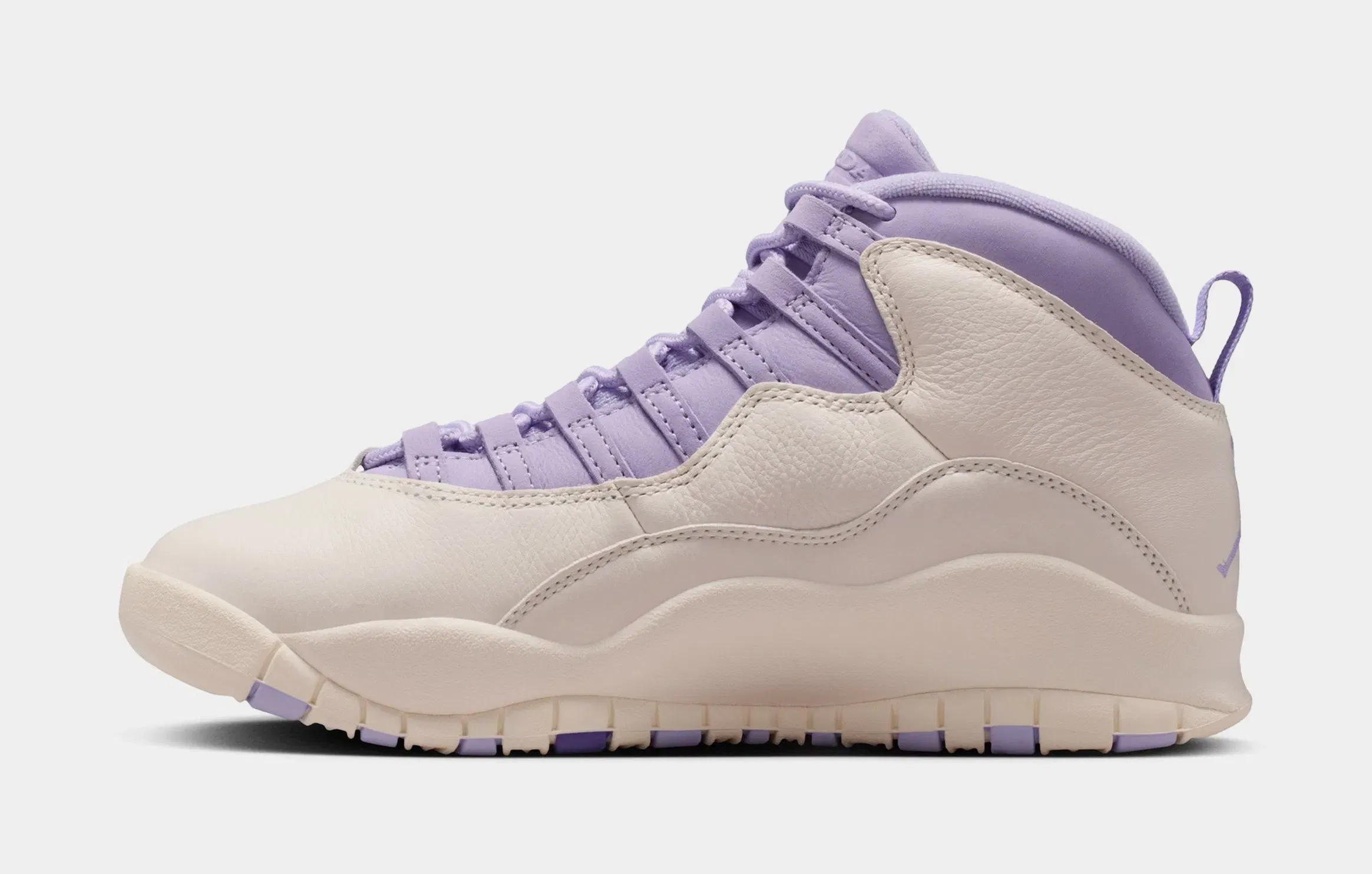 Air Jordan 10 Retro Hydrangeas Womens Lifestyle Shoes (Chalk/Hydrangeas/Wild Grape)
