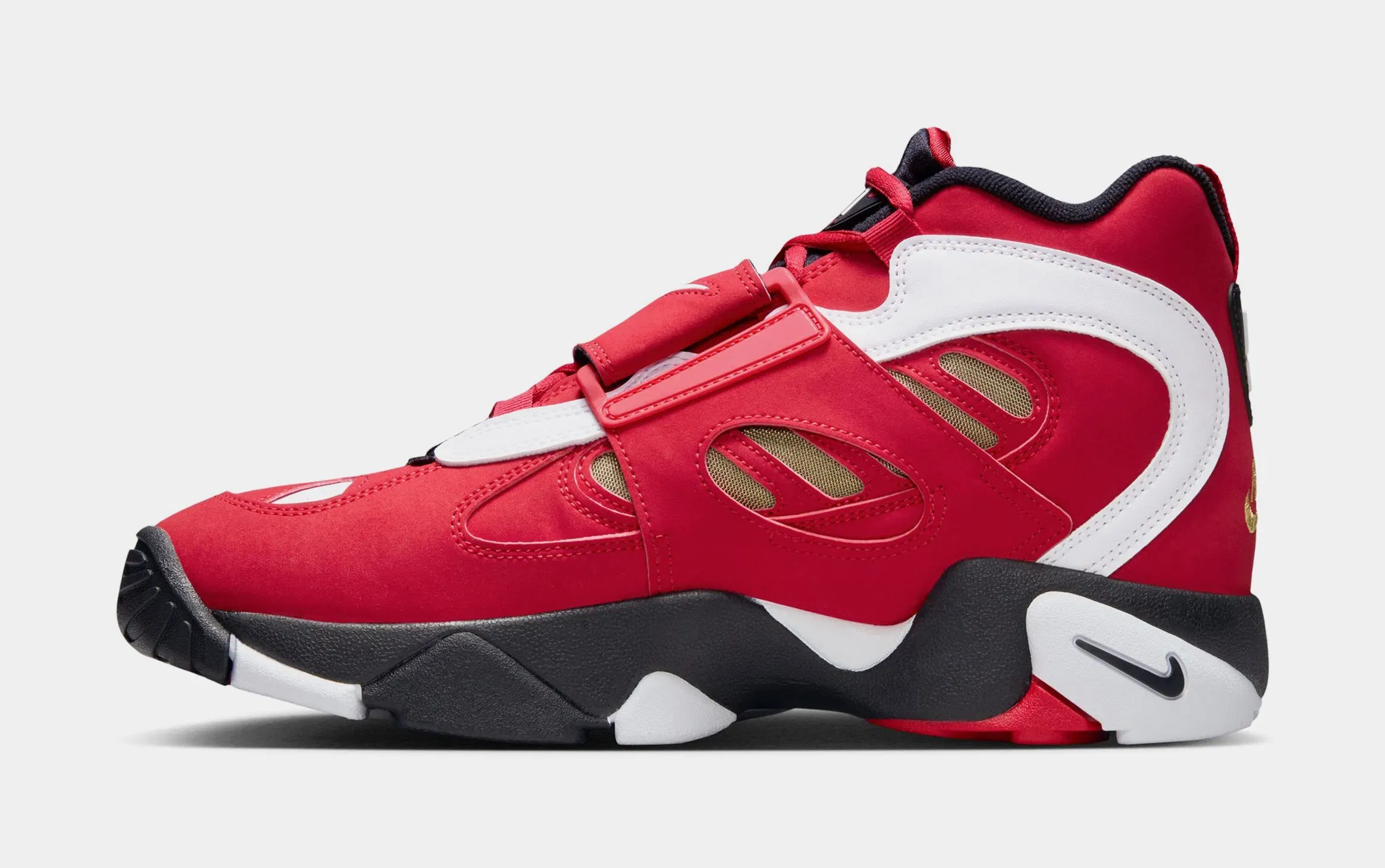 Nike Air Diamond Turf II Prime Red Mens Basketball Shoes (Prime Red/White/Black/Metallic Gold)
