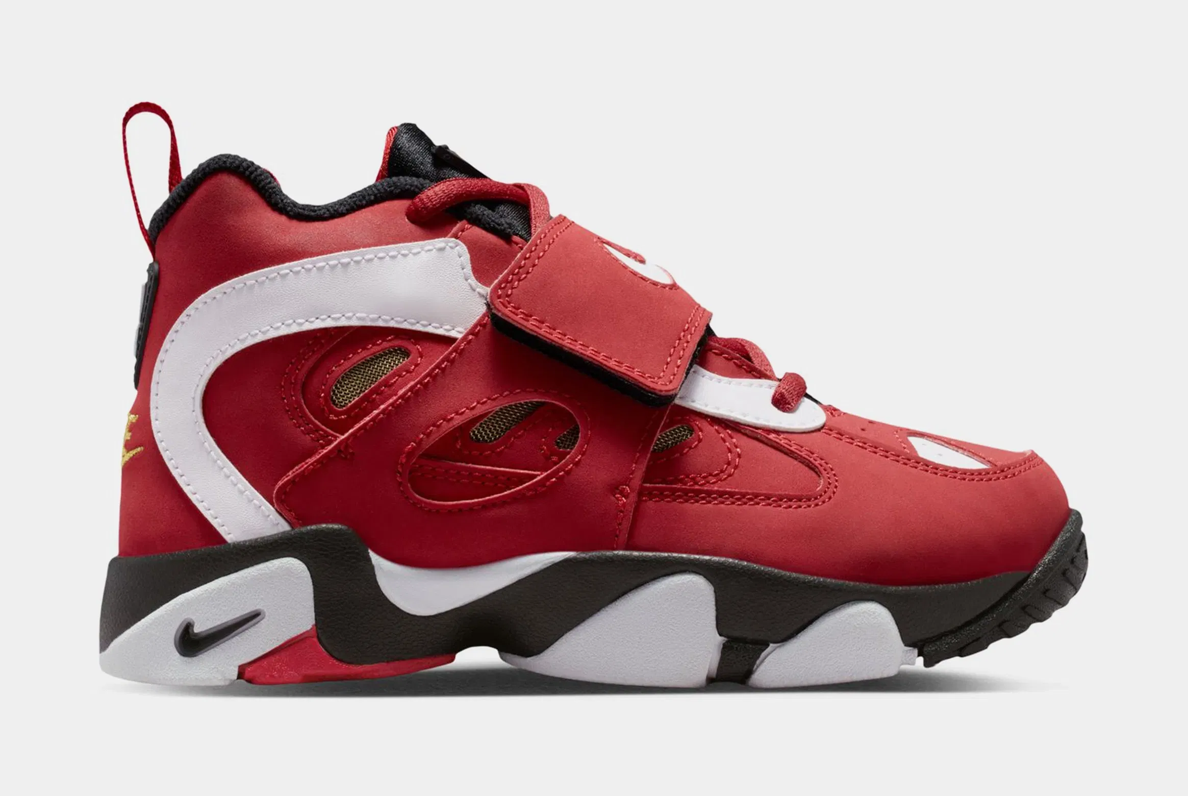 Nike Air Diamond Turf II Prime Red Preschool Basketball Shoes (Prime Red/White/Black/Metallic Gold)