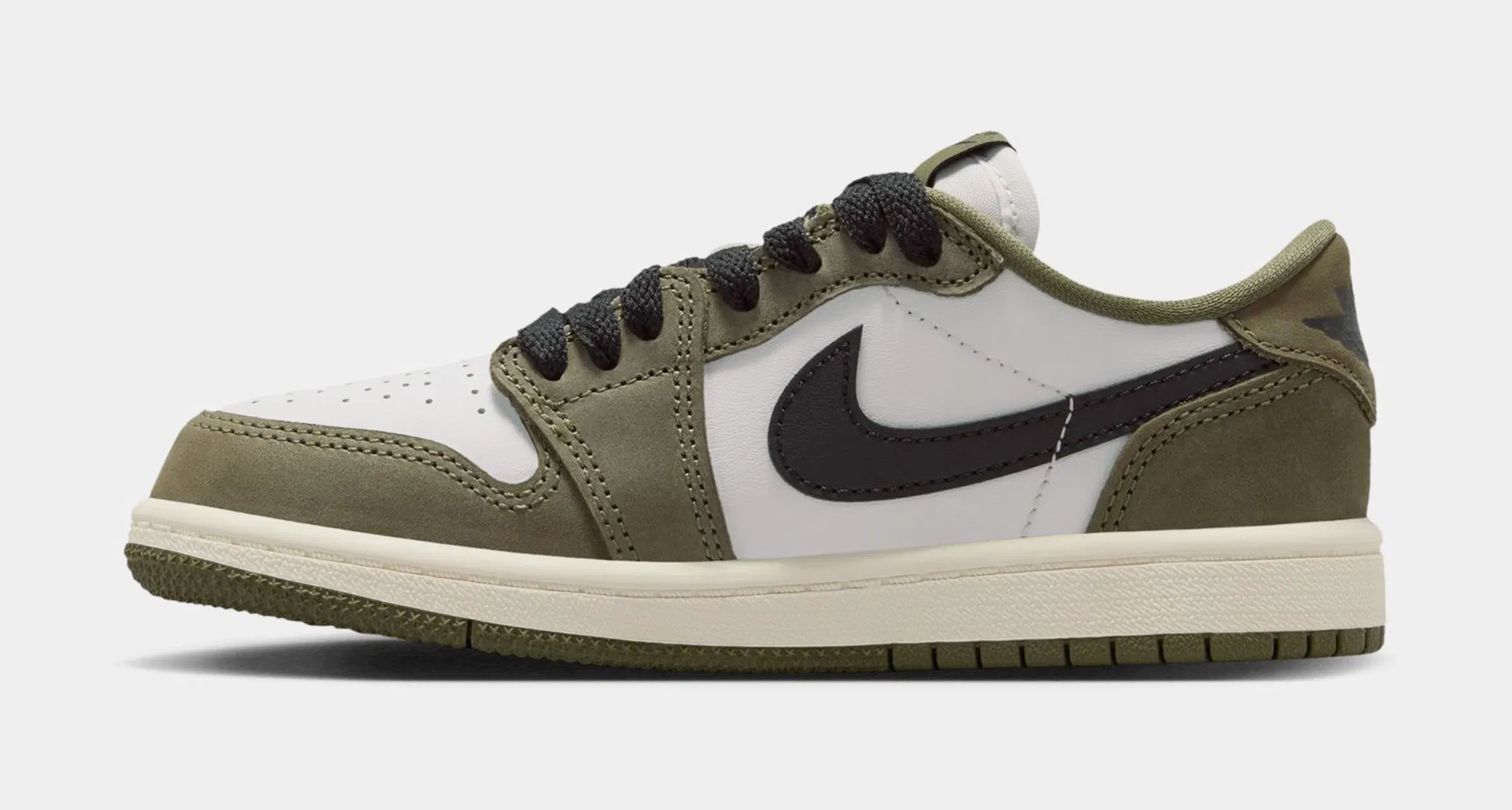 Air Jordan 1 Low OG Medium Olive And Summit White Preschool Lifesyle Shoes (Medium Olive/Black/Summit White/Sail)