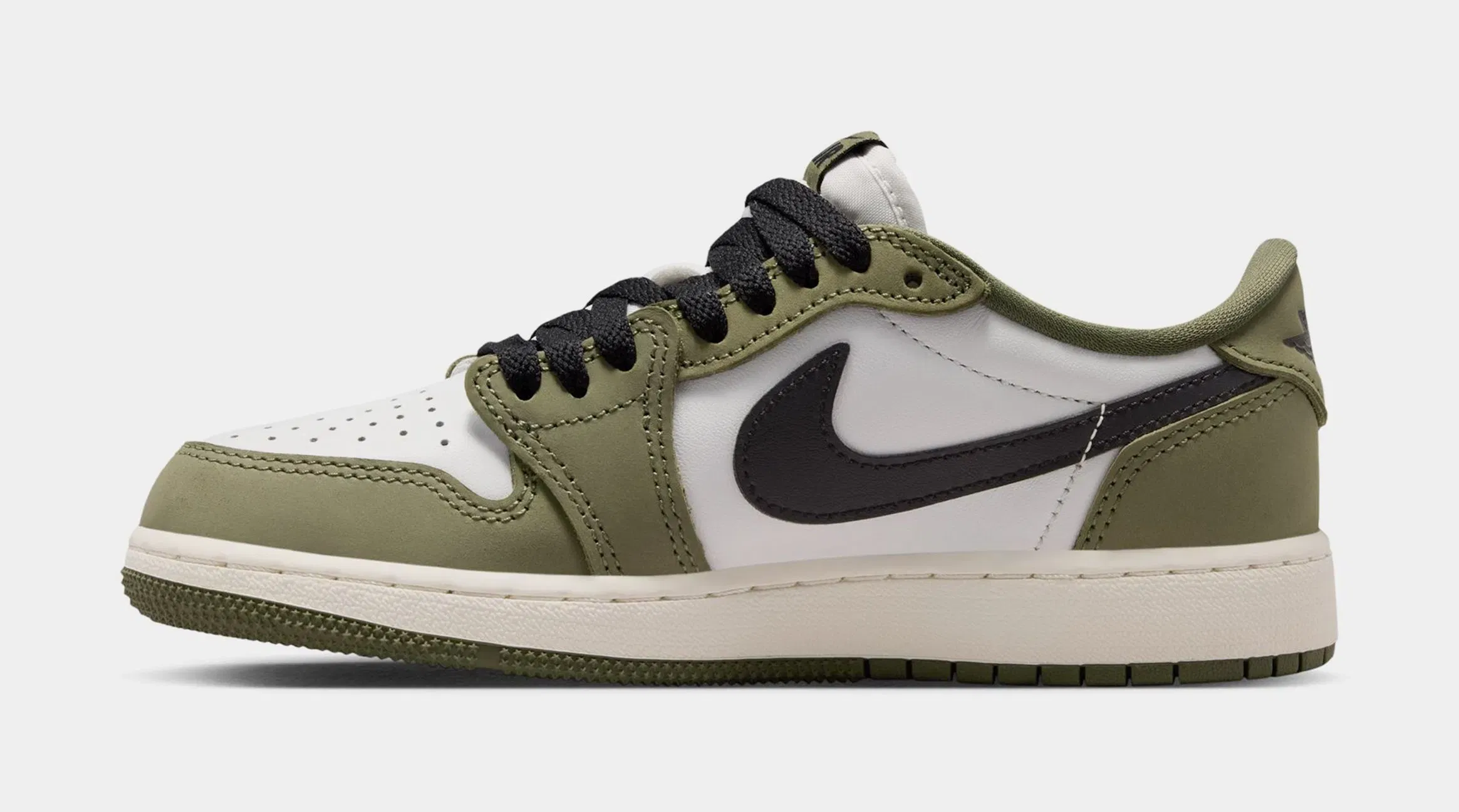 Air Jordan 1 Low OG Medium Olive And Summit White Grade School Lifestyle Shoes (Medium Olive/Black/Summit White/Sail)