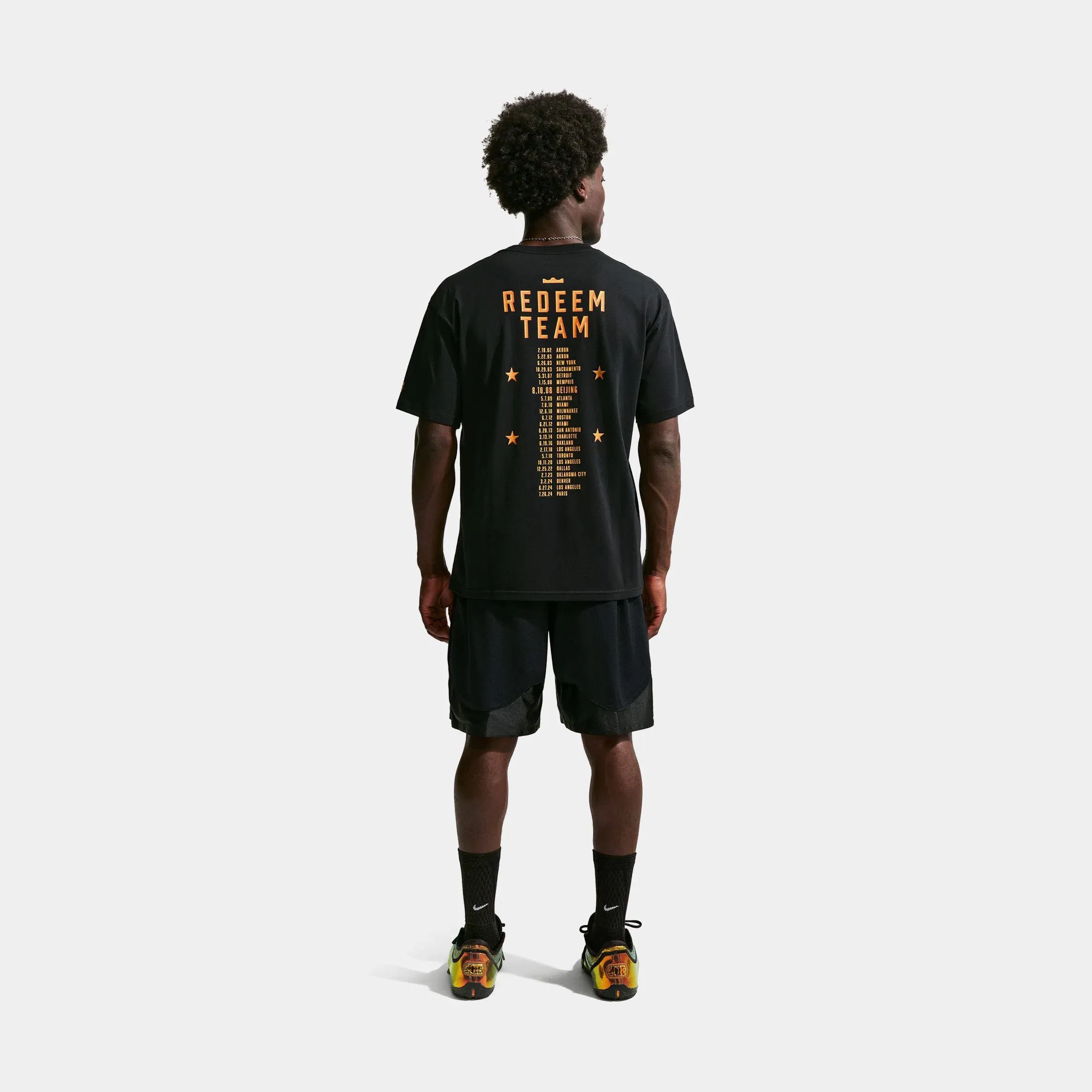 Nike LeBron Out For Redemption Mens Short Sleeve Shirt (Black)