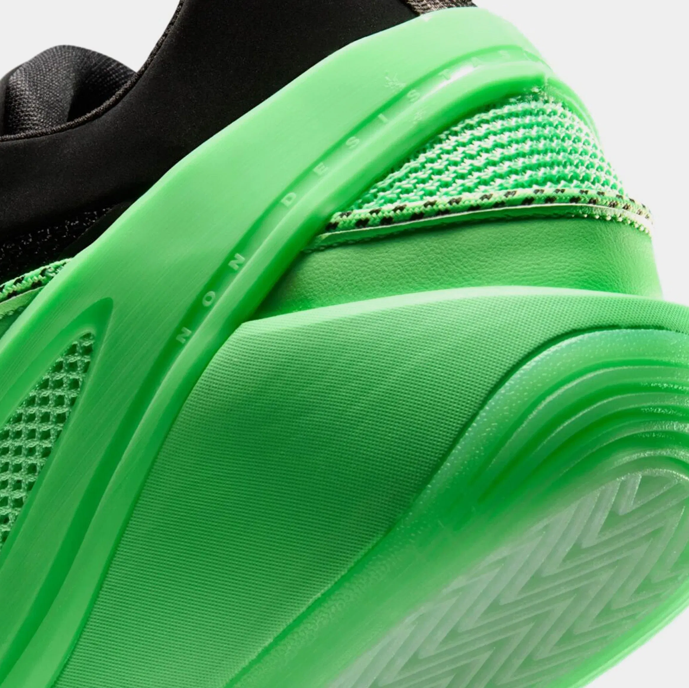 Air Jordan Luka 5 Venom Mens Basketball Shoes (Illusion Green/Black/Illusion Green)