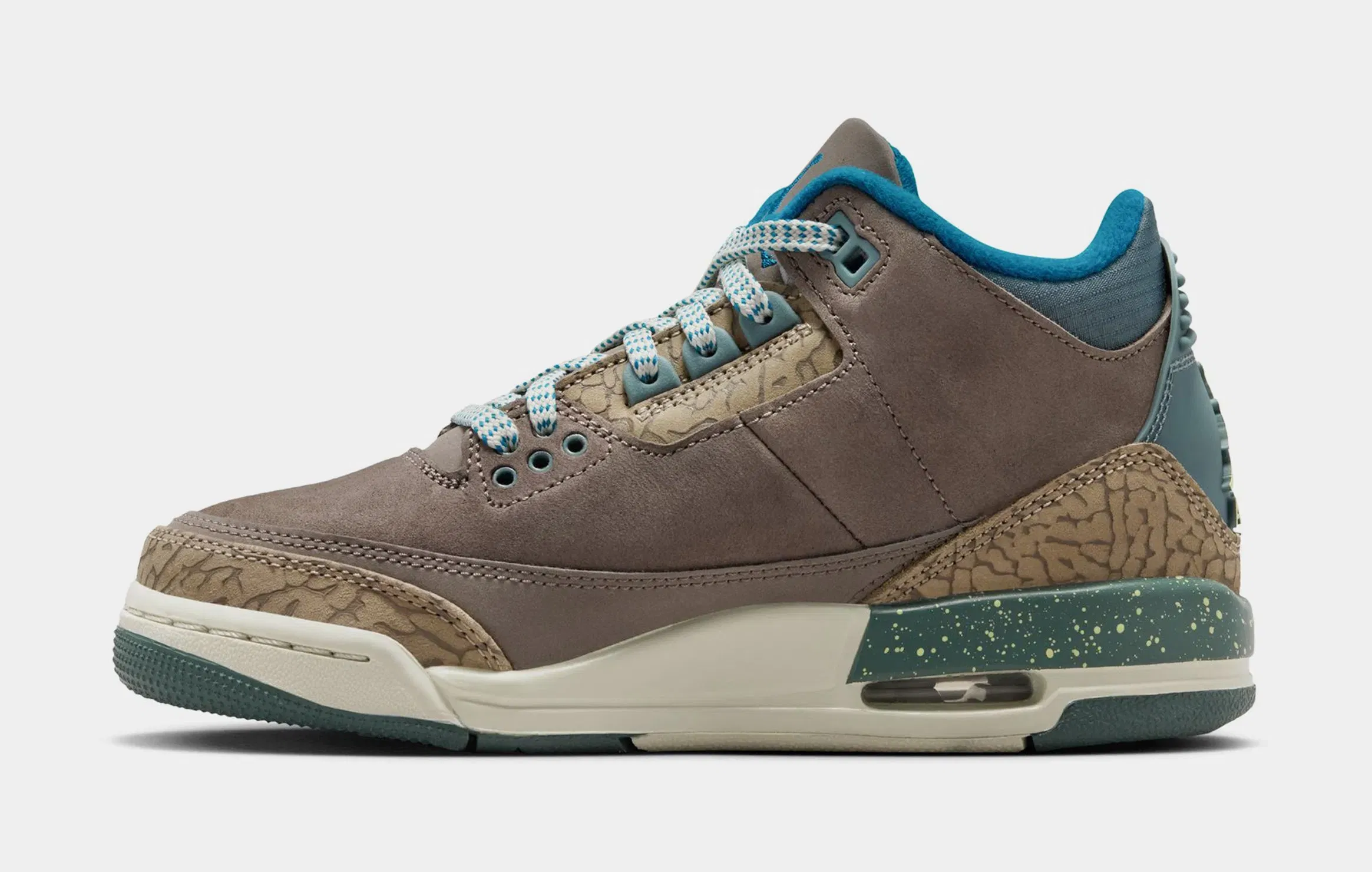 Air Jordan 3 Retro Olive Grey Grade School Lifestyle Shoes (Olive Grey/Green Abyss/Khaki/Sea Glass)