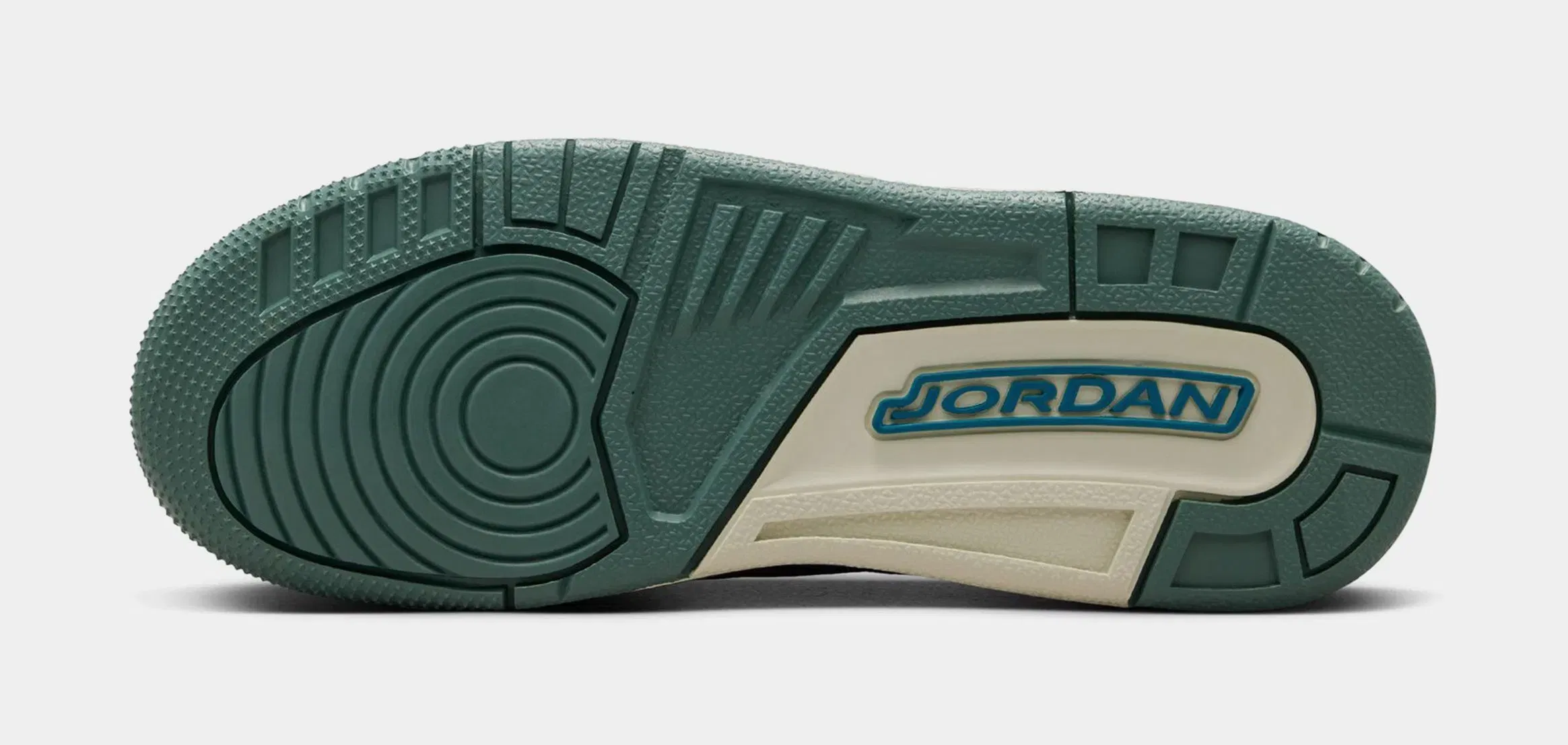 Air Jordan 3 Retro Olive Grey Grade School Lifestyle Shoes (Olive Grey/Green Abyss/Khaki/Sea Glass)