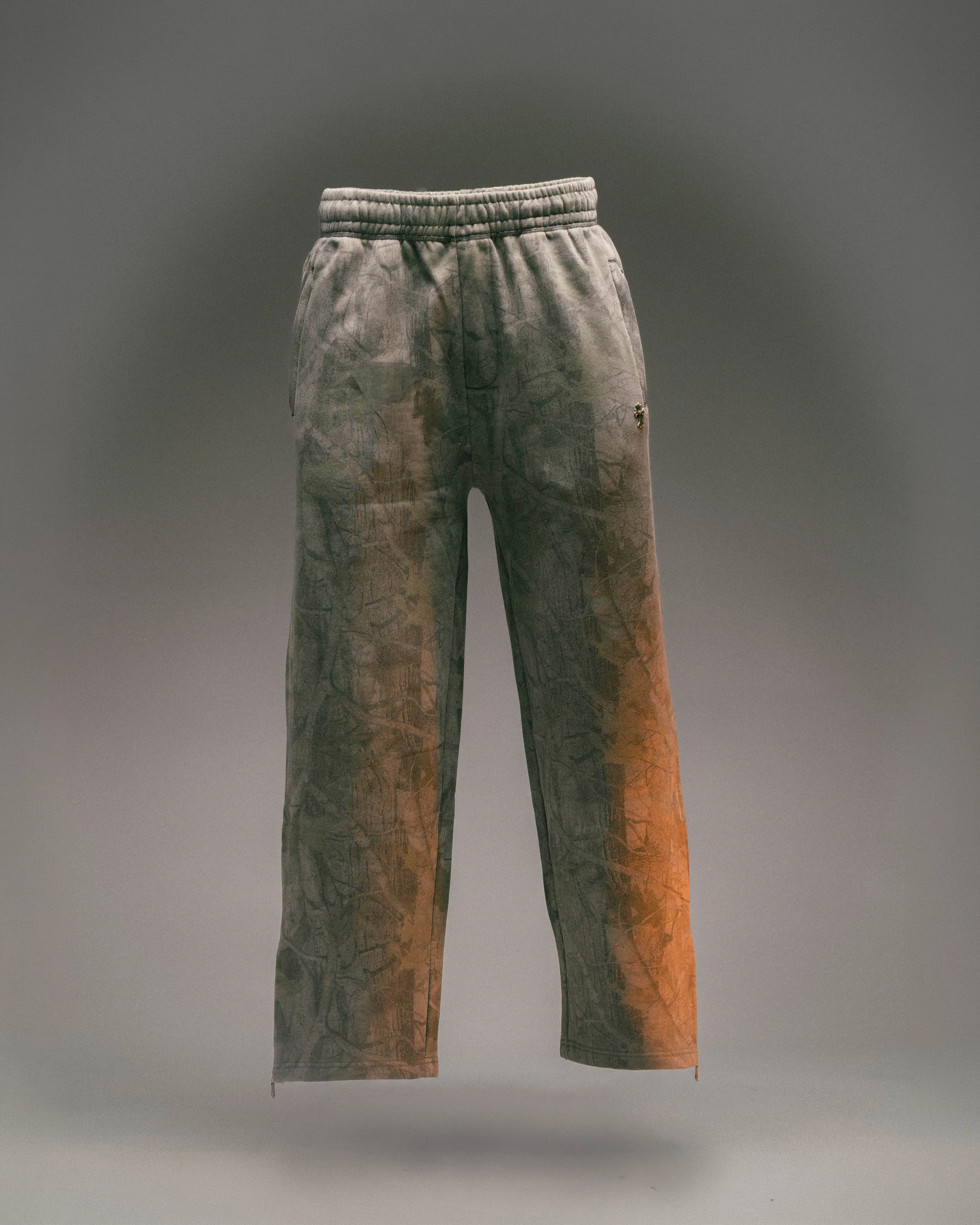 MAISON ARTICLE Overdyed Camo Fleece Mens Sweatpants (Grey/Brown)