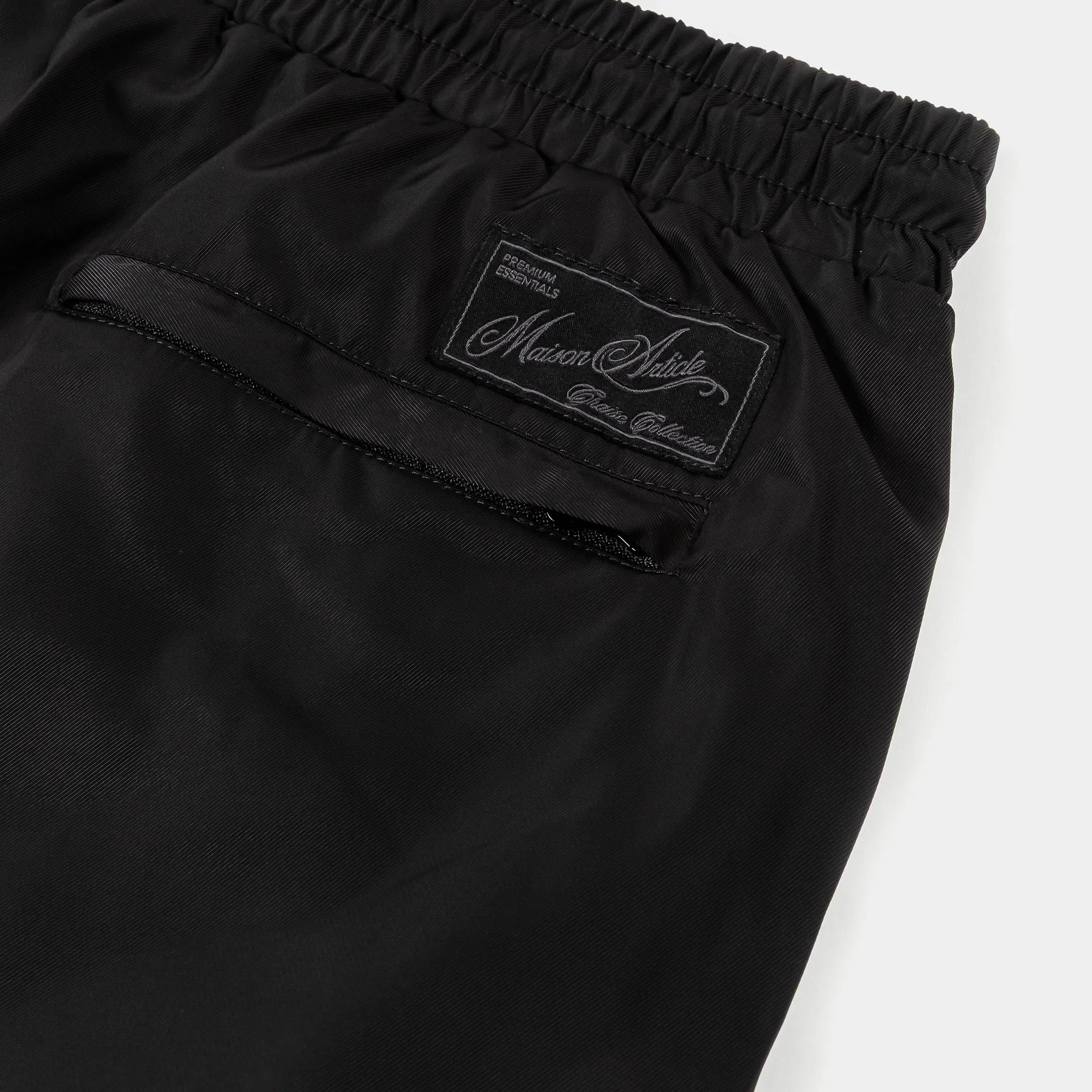 MAISON ARTICLE Nylon Hybrid Mens Shorts (Black)