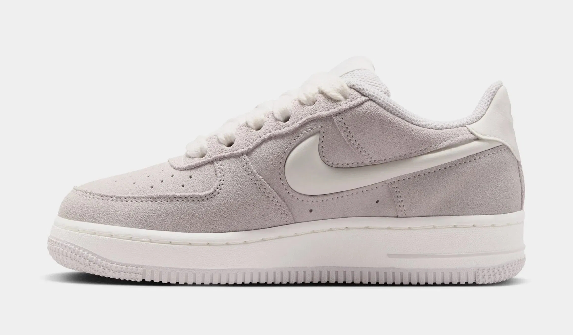 Nike Air Force 1 LV8 Grade School Lifestyle Shoes (Vast Grey/Sail)