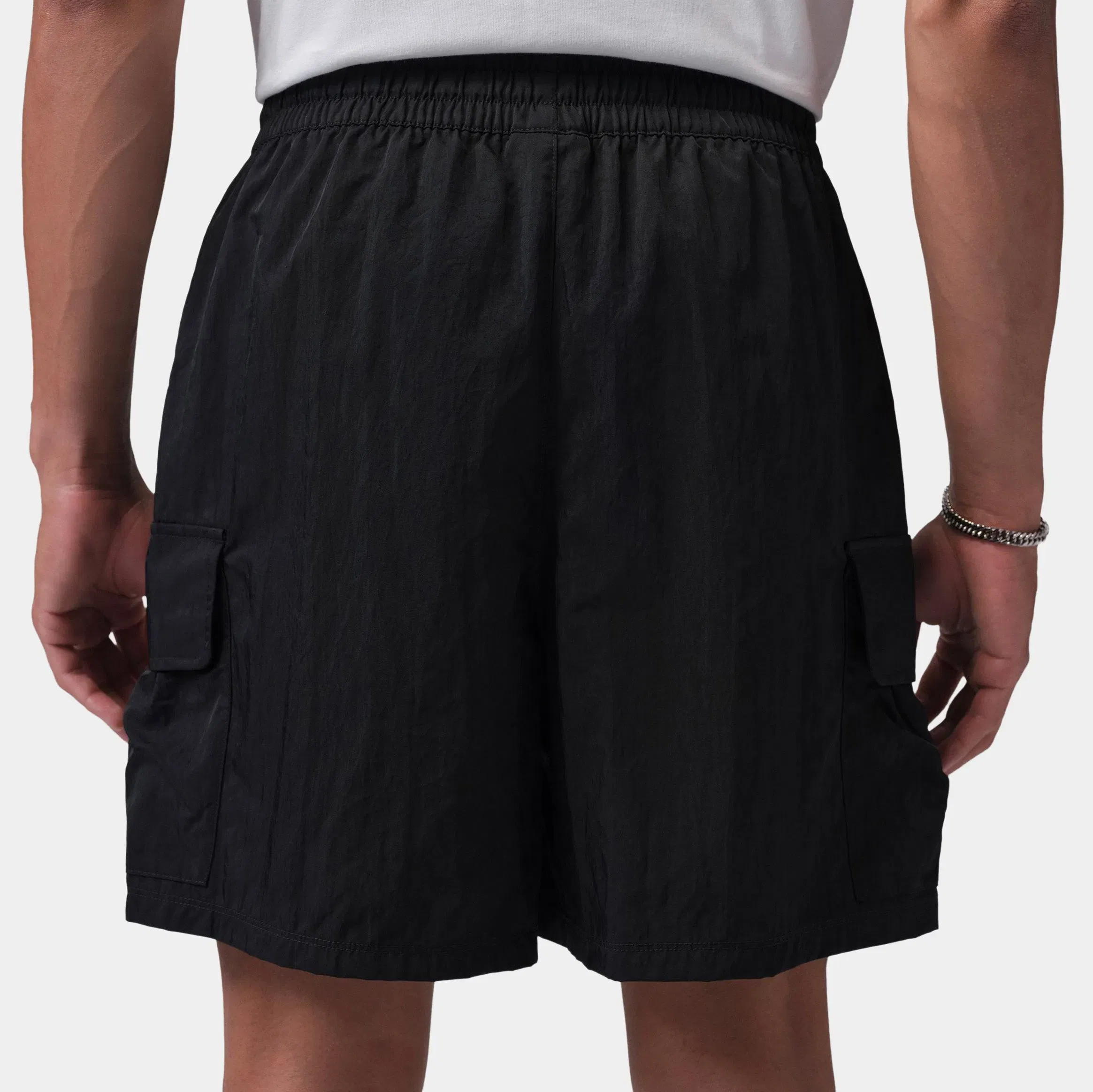 Air Jordan Brooklyn Woven Cargo Mens Shorts (Black/University Red)