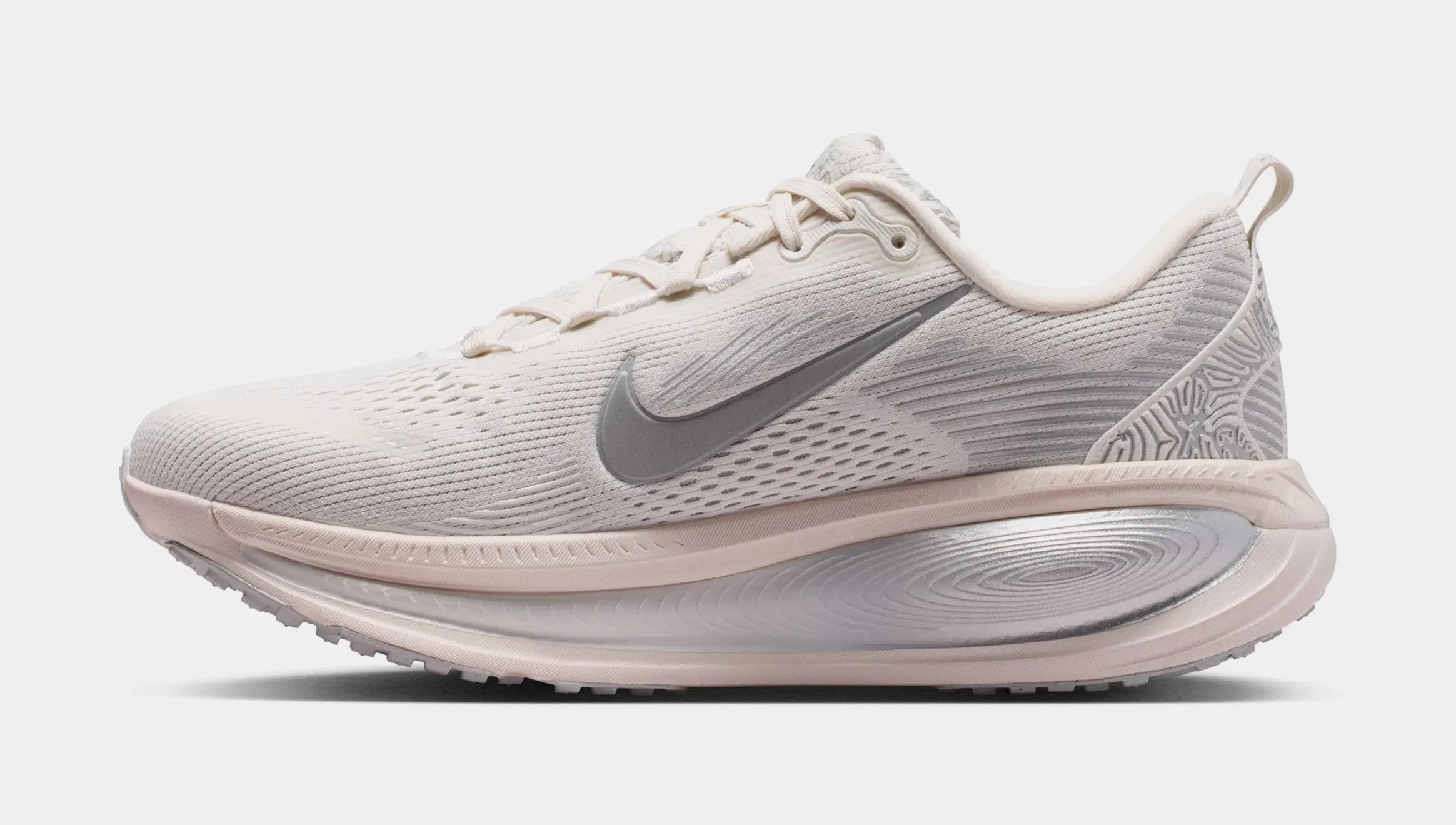 Nike Vomero 18 SE Womens Running Shoes (Phantom/Summit White/Grey Fog)
