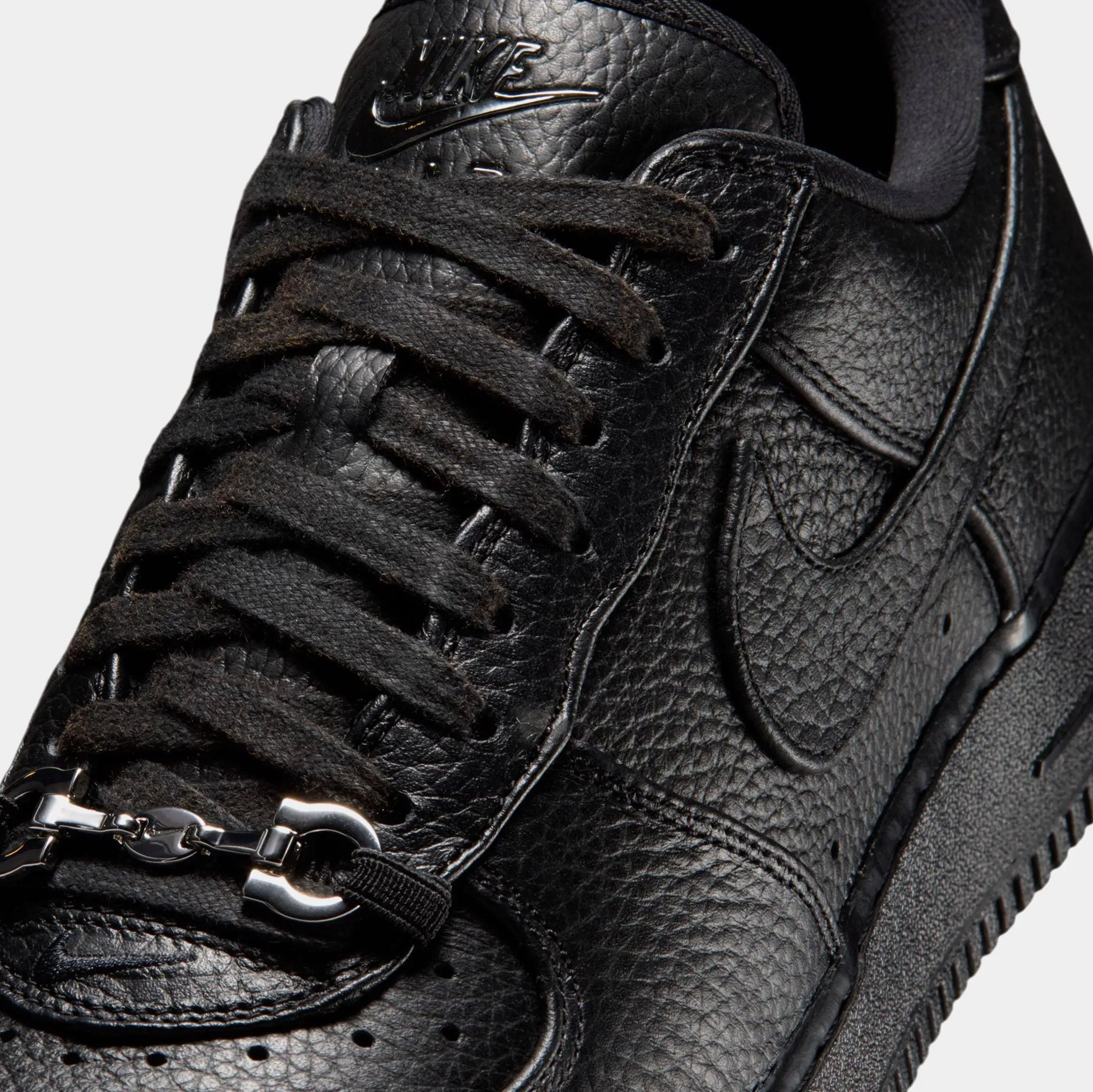 Nike Air Force 1 Low Retro Black Leather Mens Lifestyle Shoes (Black)