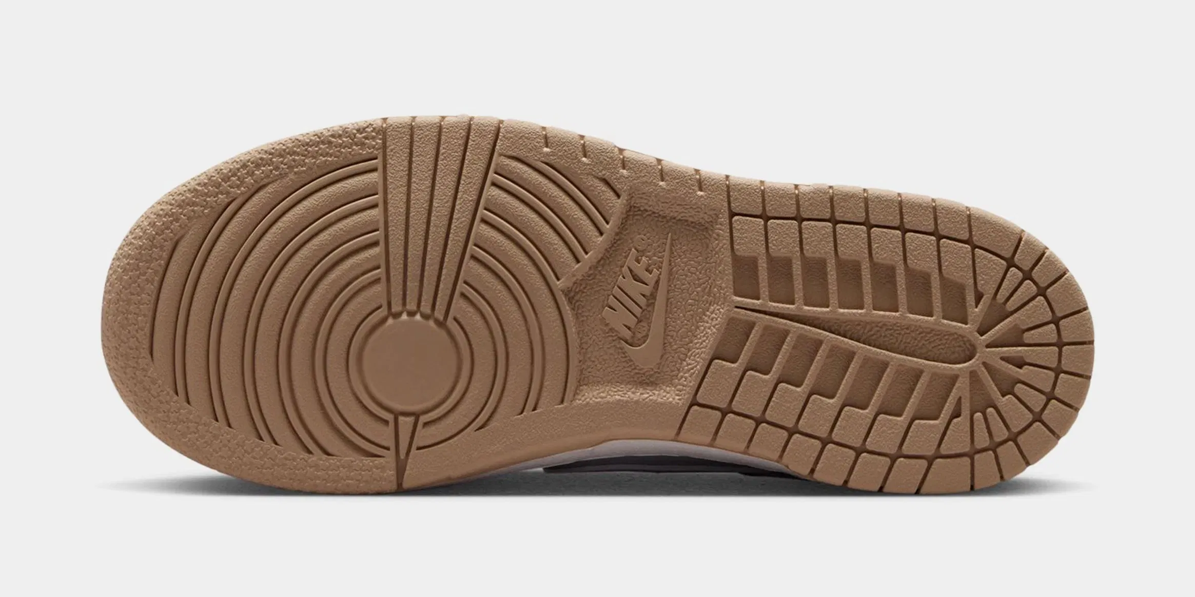 Nike Dunk Low Preschool Lifestyle Shoes (Linen/Platinum Tint/Sail)