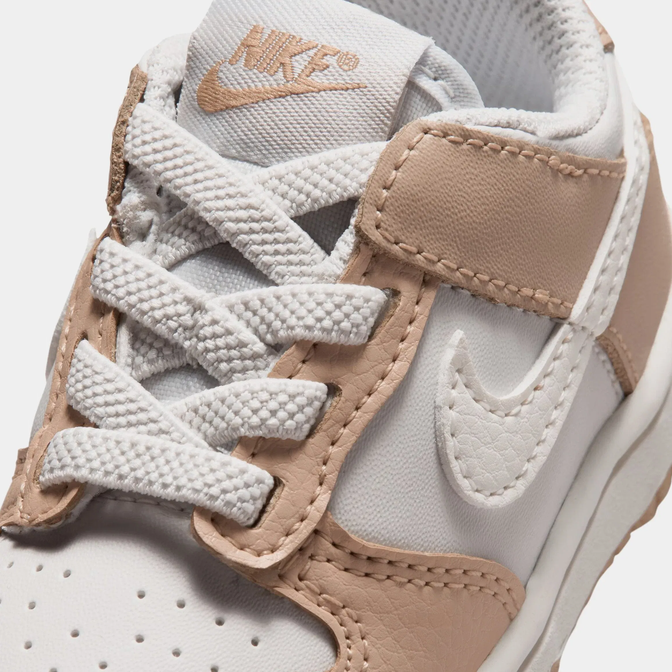 Nike Dunk Low Infant Toddler Lifestyle Shoes (Linen/Sail/Platinum Tint)