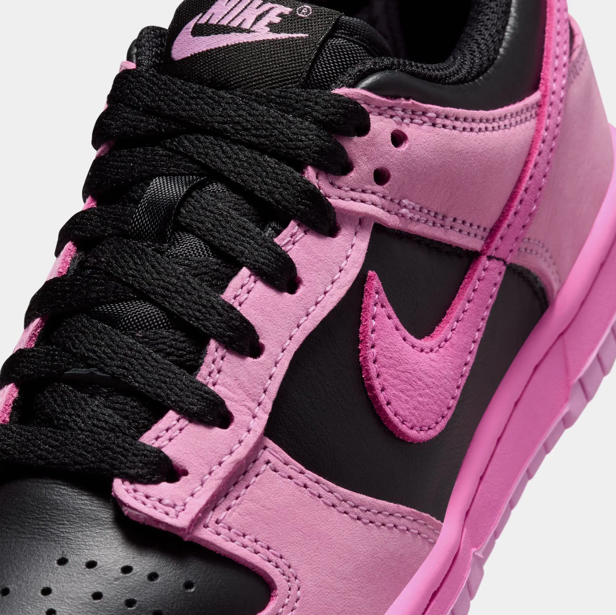 Nike Dunk Low SE Grade School Lifestyle Shoes (Pink Rise/Playful Pink/Black)