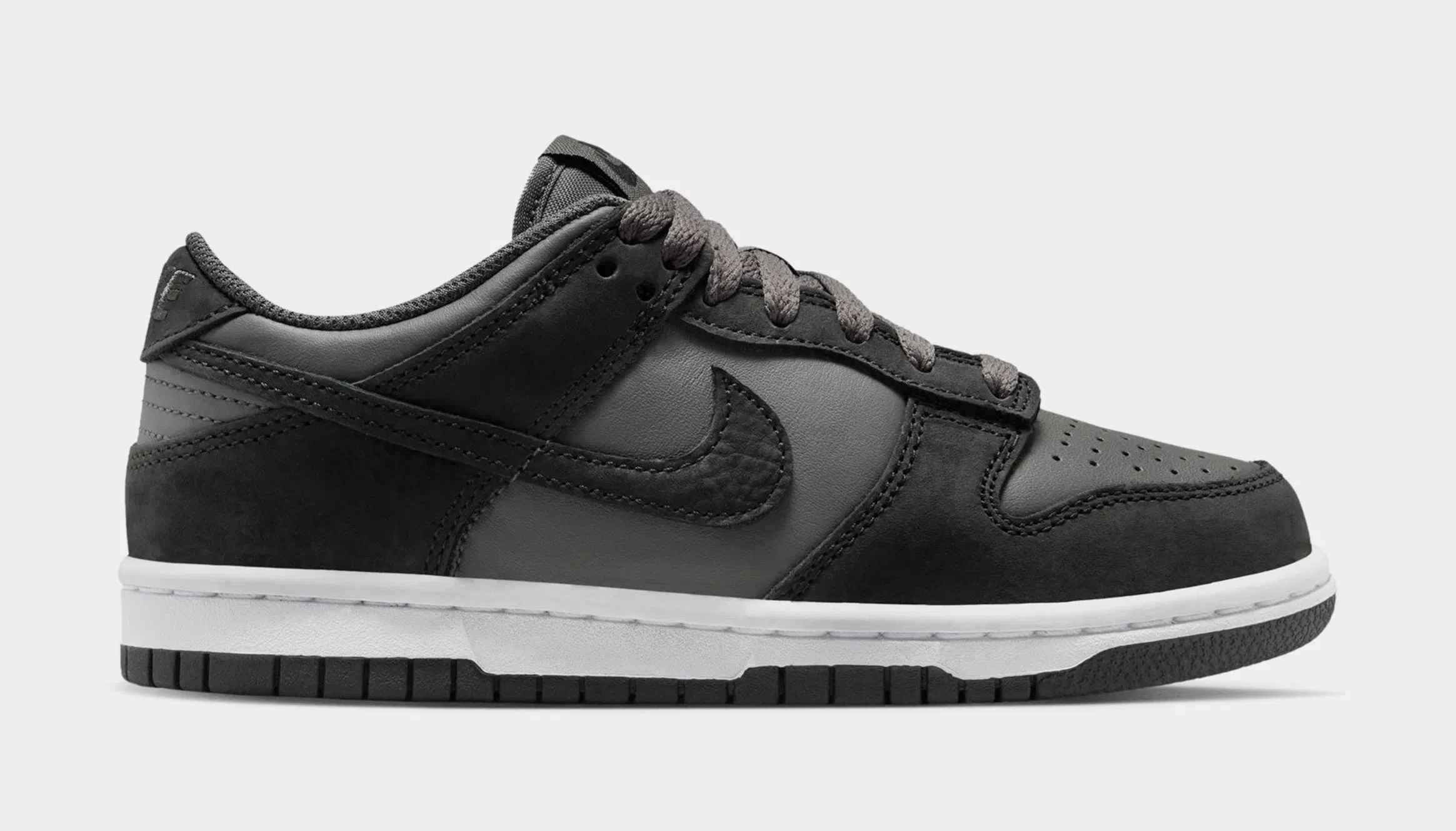 Nike Dunk Low SE Grade School Lifestyle Shoes (Medium Ash/Black/White)