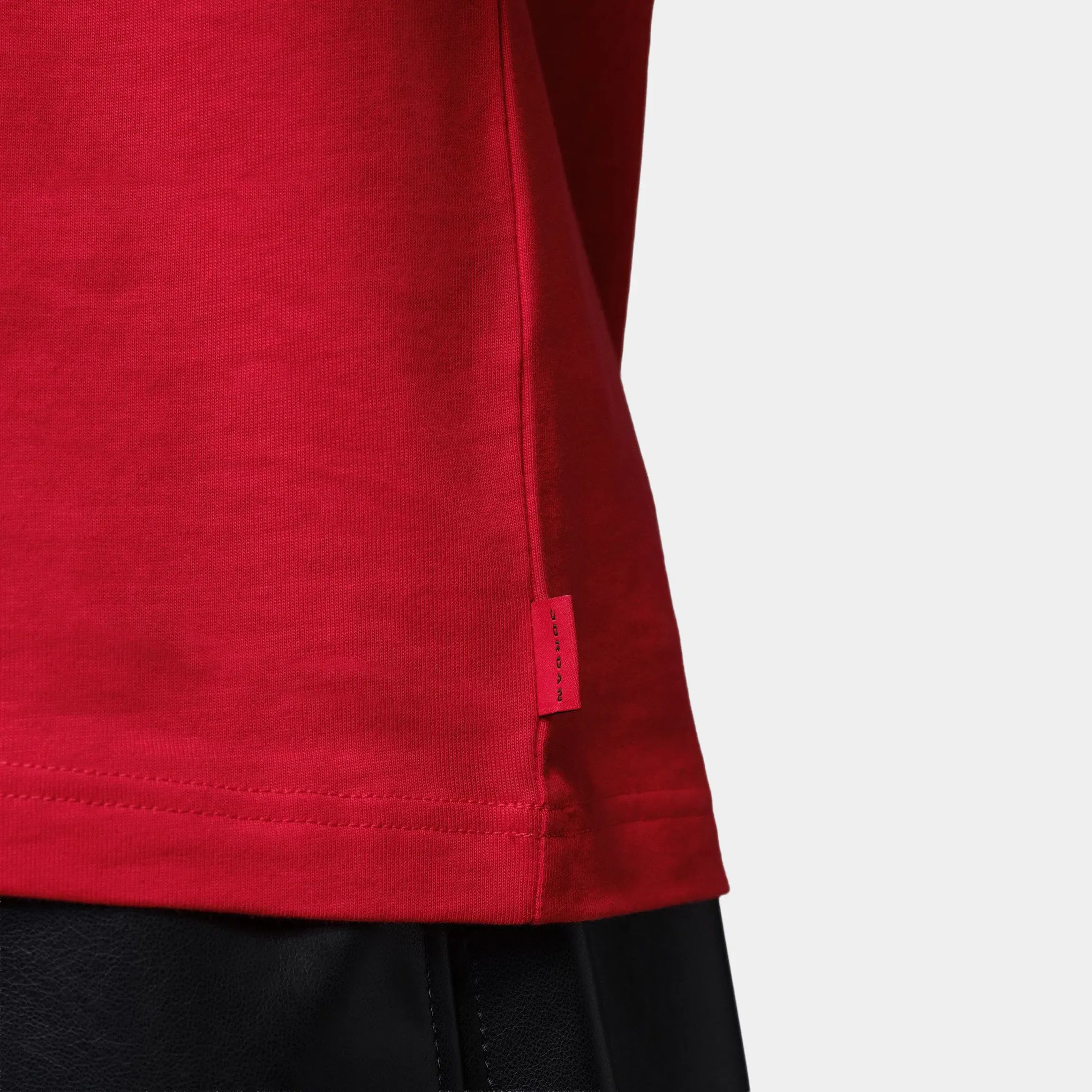 Air Jordan Brooklyn Mens Short Sleeve Shirt (University Red/Sail)