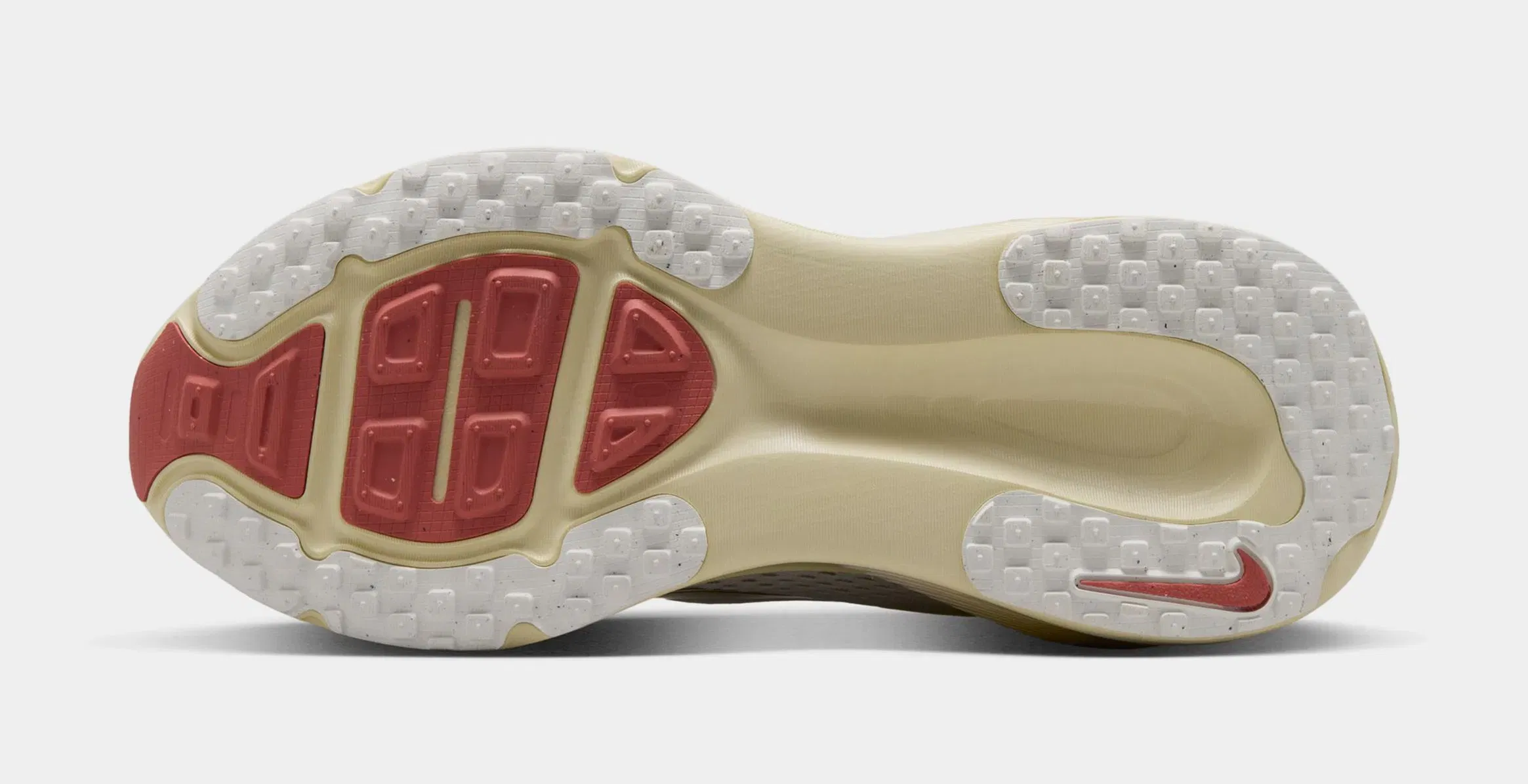 Nike Vomero 18 Womens Running Shoes (Sail/Metallic Gold Grain)