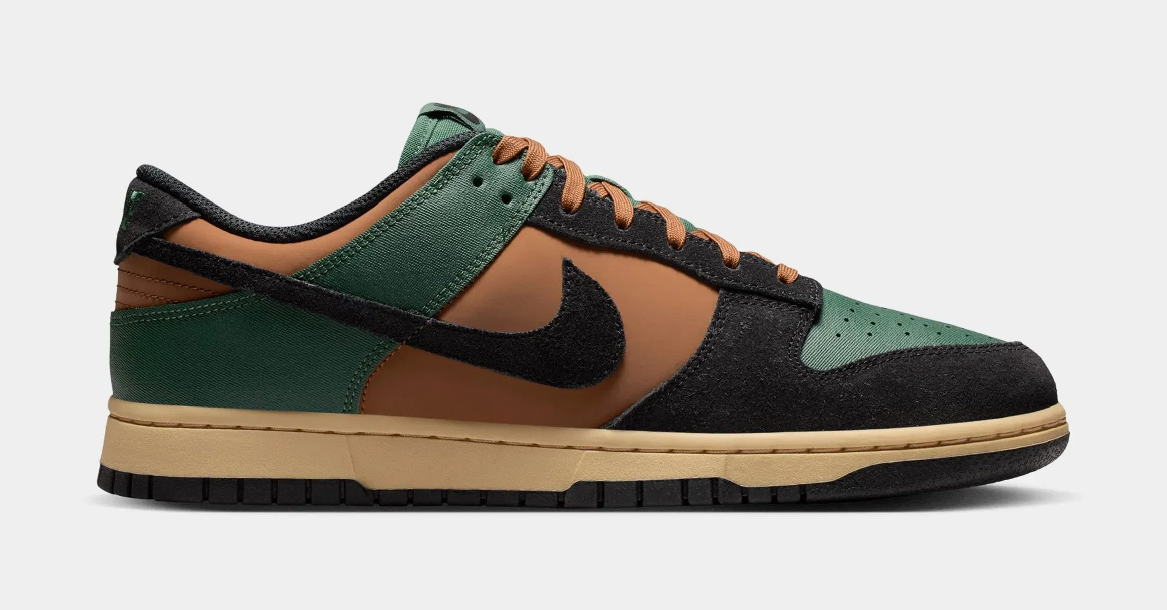 Nike Dunk Low Retro Mens Lifestyle Shoes (Fir/Light British Tan/Sesame/Black)