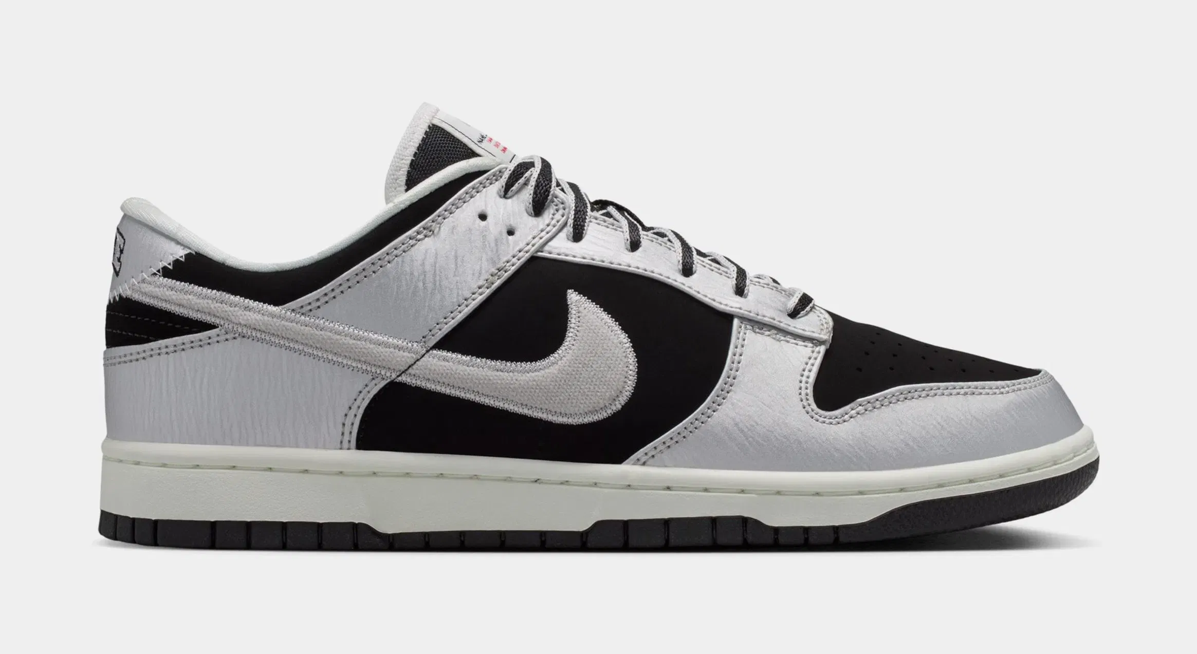 Nike Dunk Low Retro Mens Lifestyle Shoes (Metallic Silver/Black/Sail)