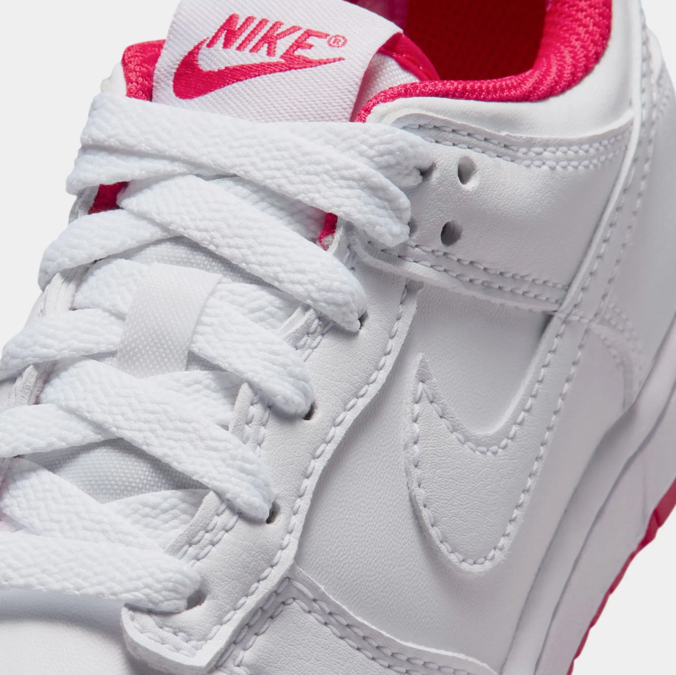 Nike Dunk Low Preschool Lifestyle Shoes (White/University Red)