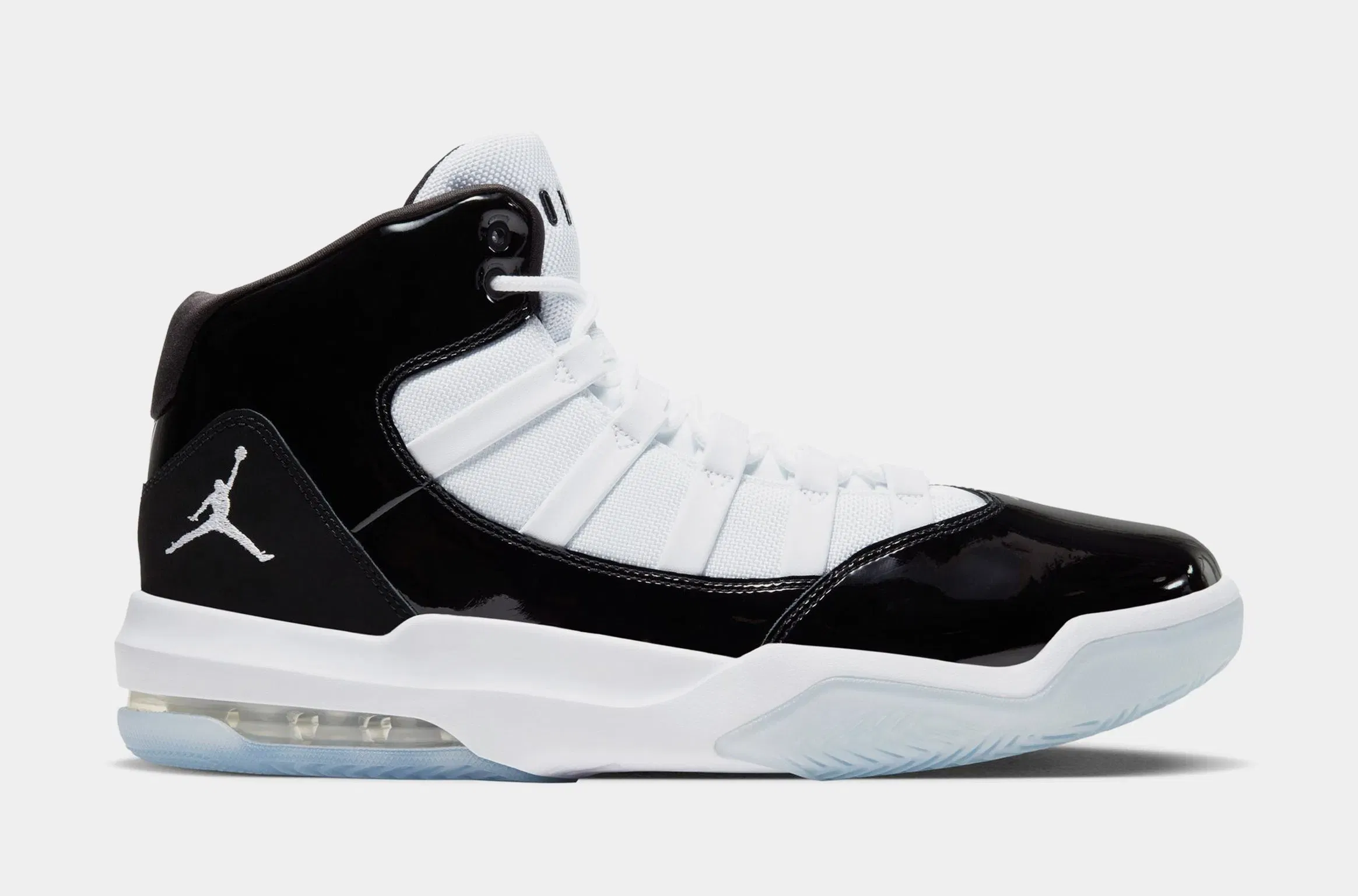 Air Jordan Max Aura Black White Mens Lifestyle Shoes (Black/White)