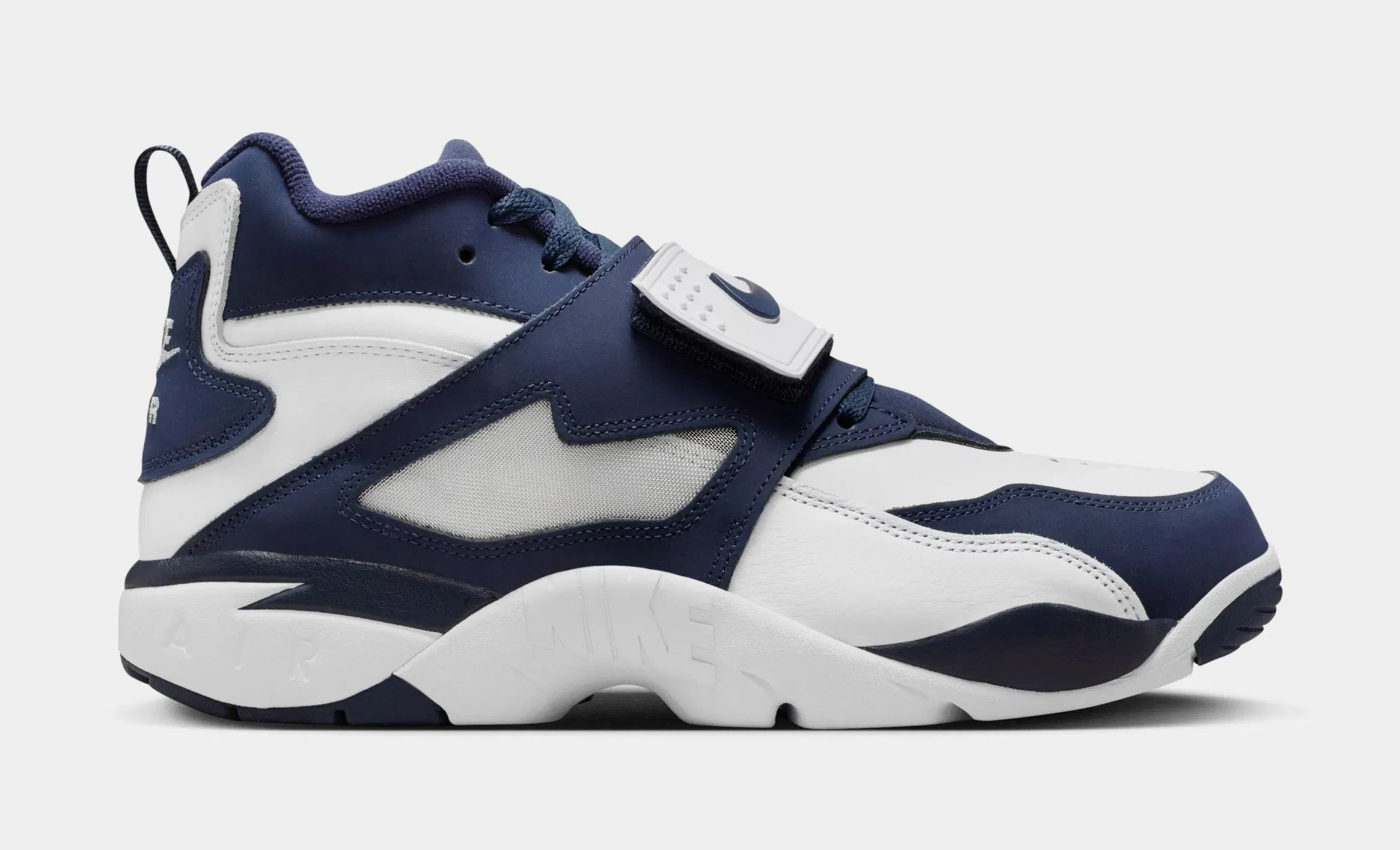 Nike Air Diamond Turf White And Metallic Silver Mens Basketball Shoes (White/College Navy/Metallic Silver)