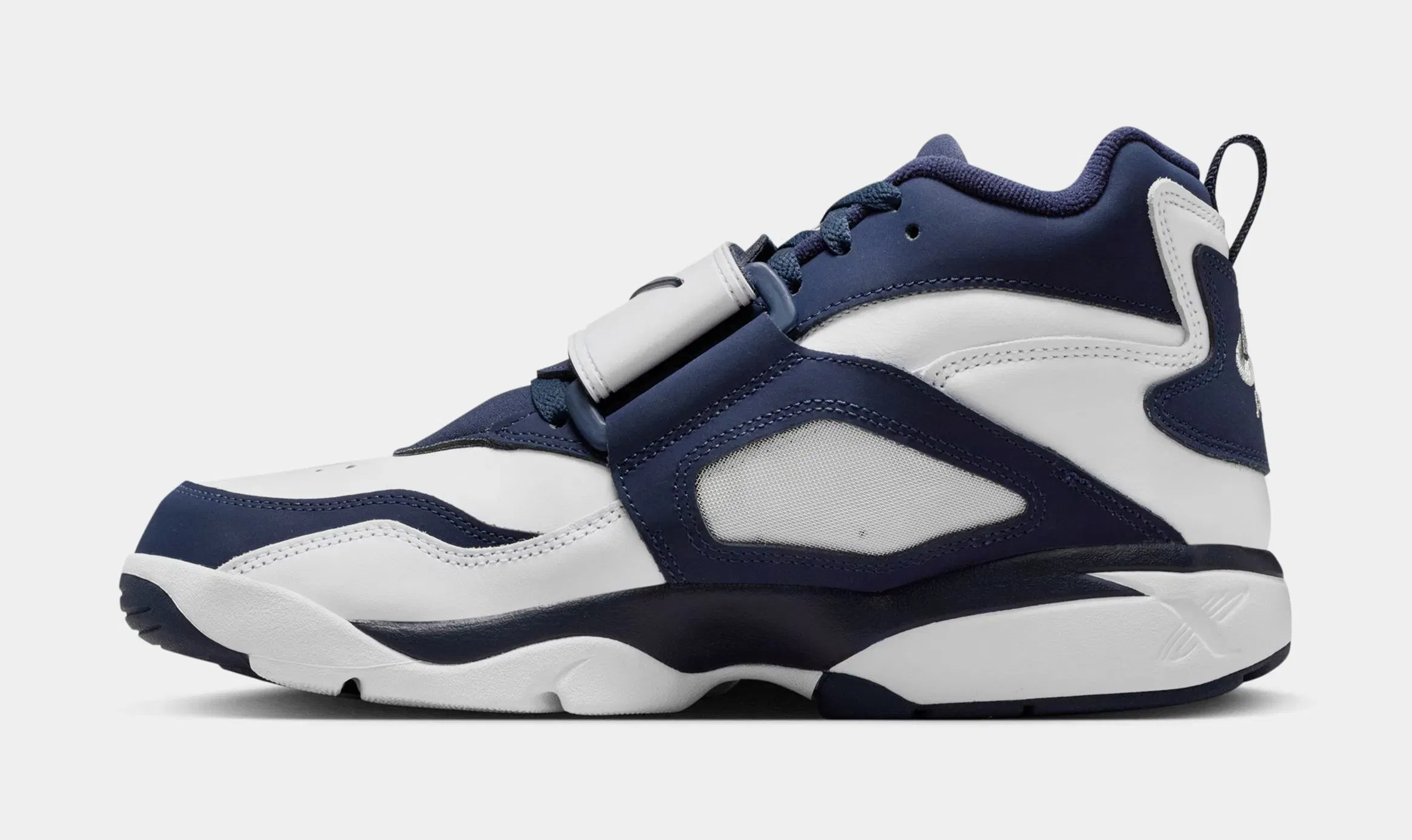 Nike Air Diamond Turf White And Metallic Silver Mens Basketball Shoes (White/College Navy/Metallic Silver)