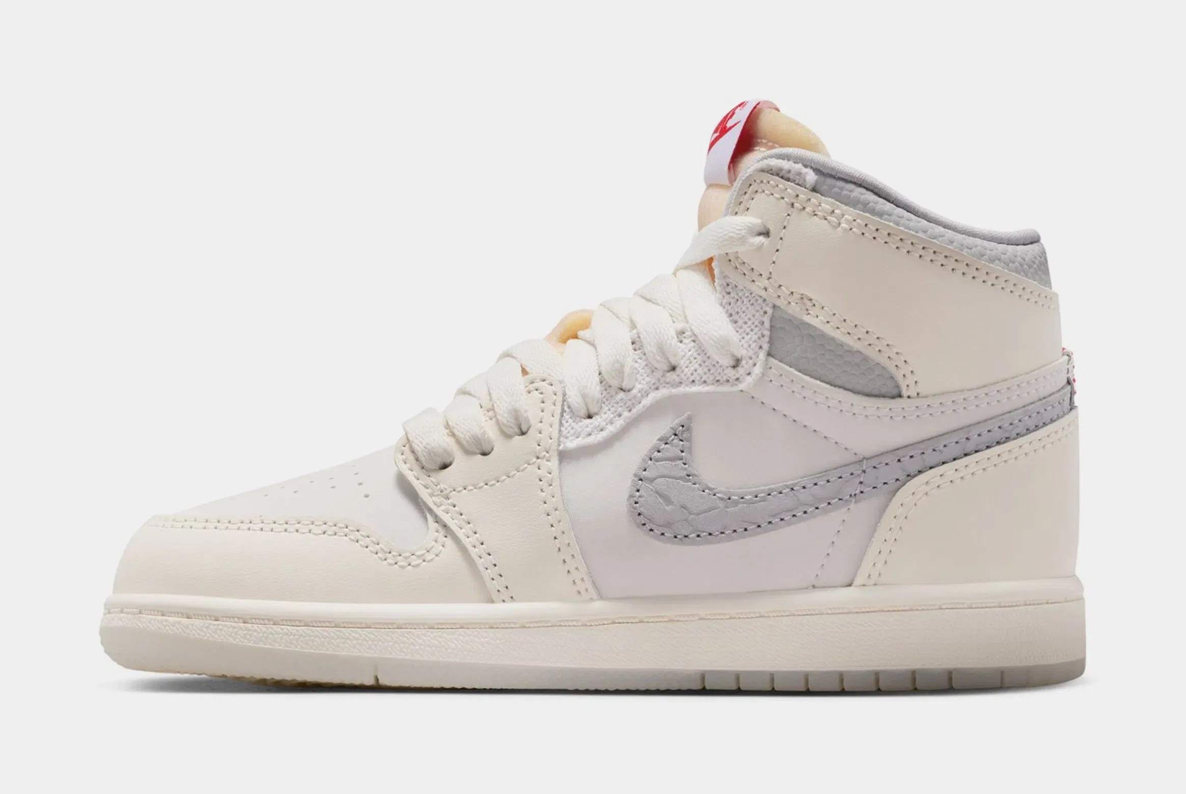 Air Jordan 1 Retro High OG Sail Preschool Lifestyle Shoes (Sail/University Red/Pale Ivory)