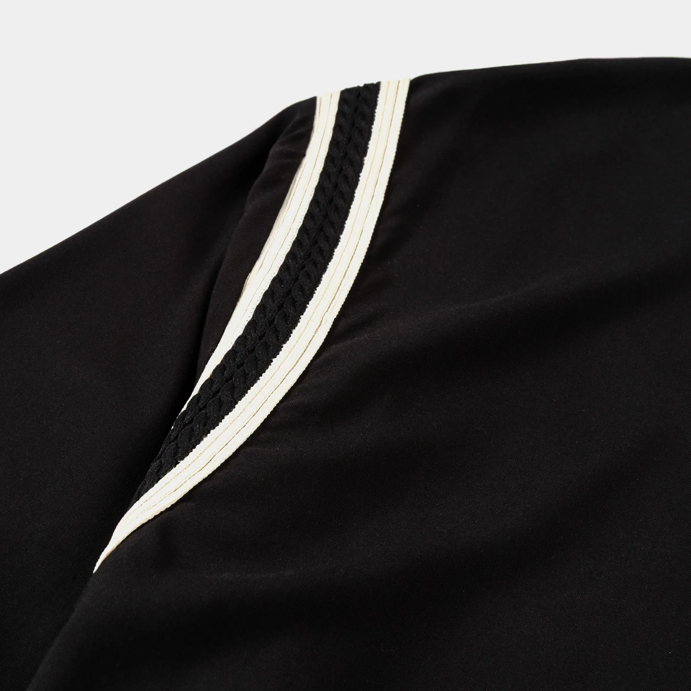 MAISON ARTICLE Varsity Button Up Mens Short Sleeve Shirt (Black/White)
