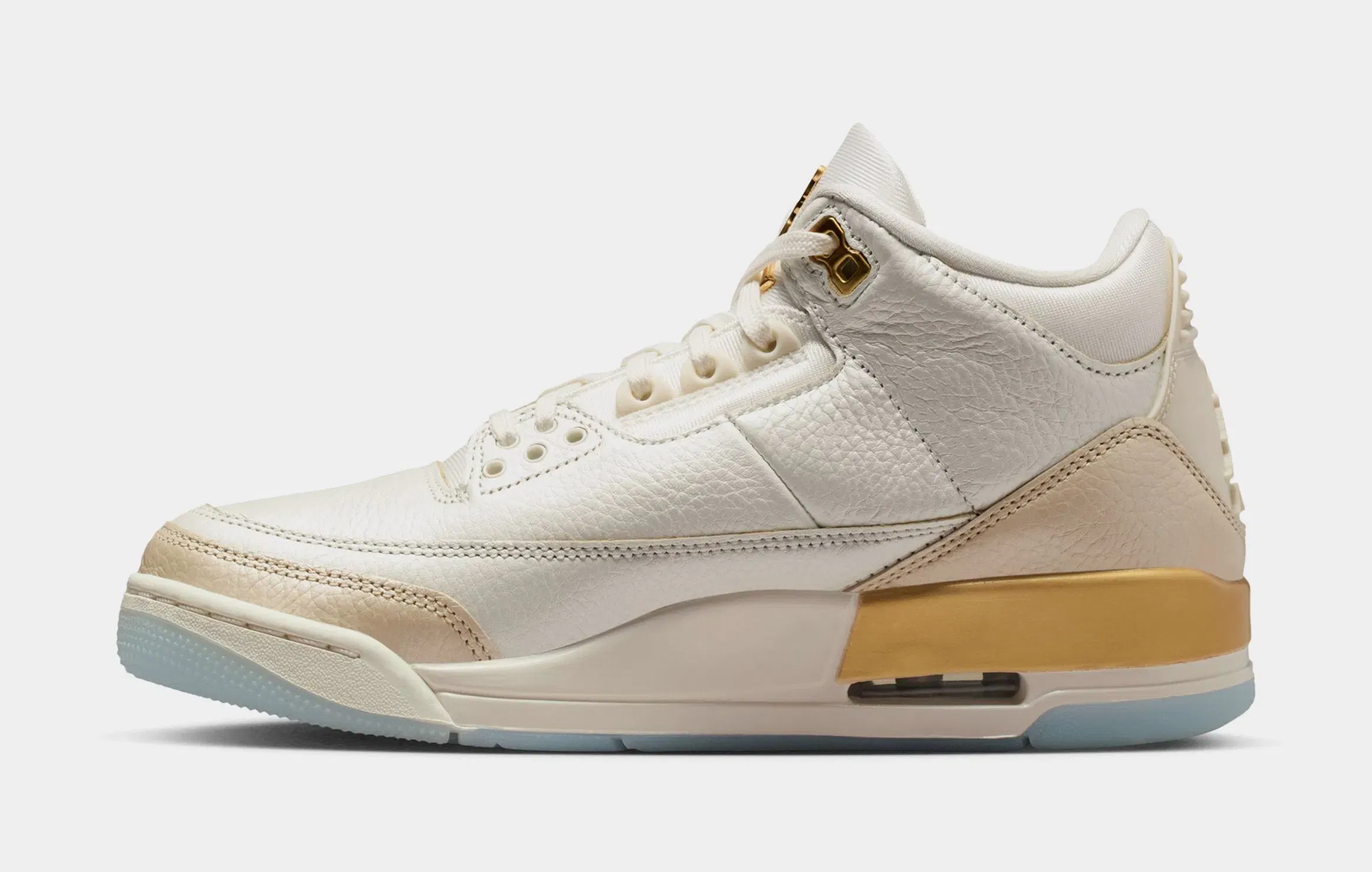 Air Jordan 3 Retro Sail and Pale Ivory Womens Lifestyle Shoes (Sail/Team Gold/Pale Ivory/Metallic Gold)