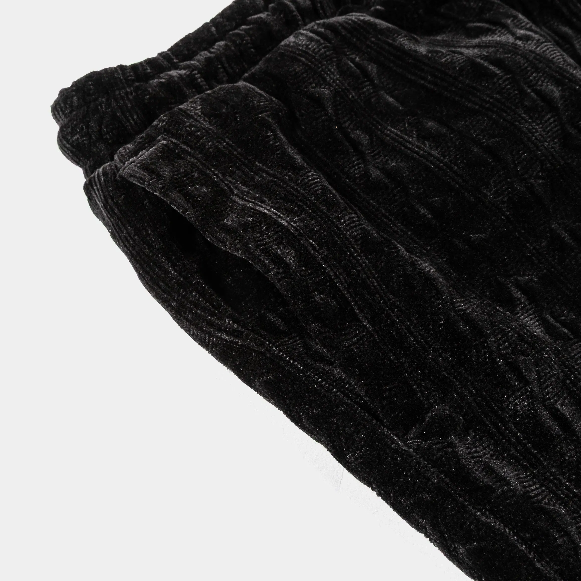 MAISON ARTICLE Chenille Mens Shorts (Black)