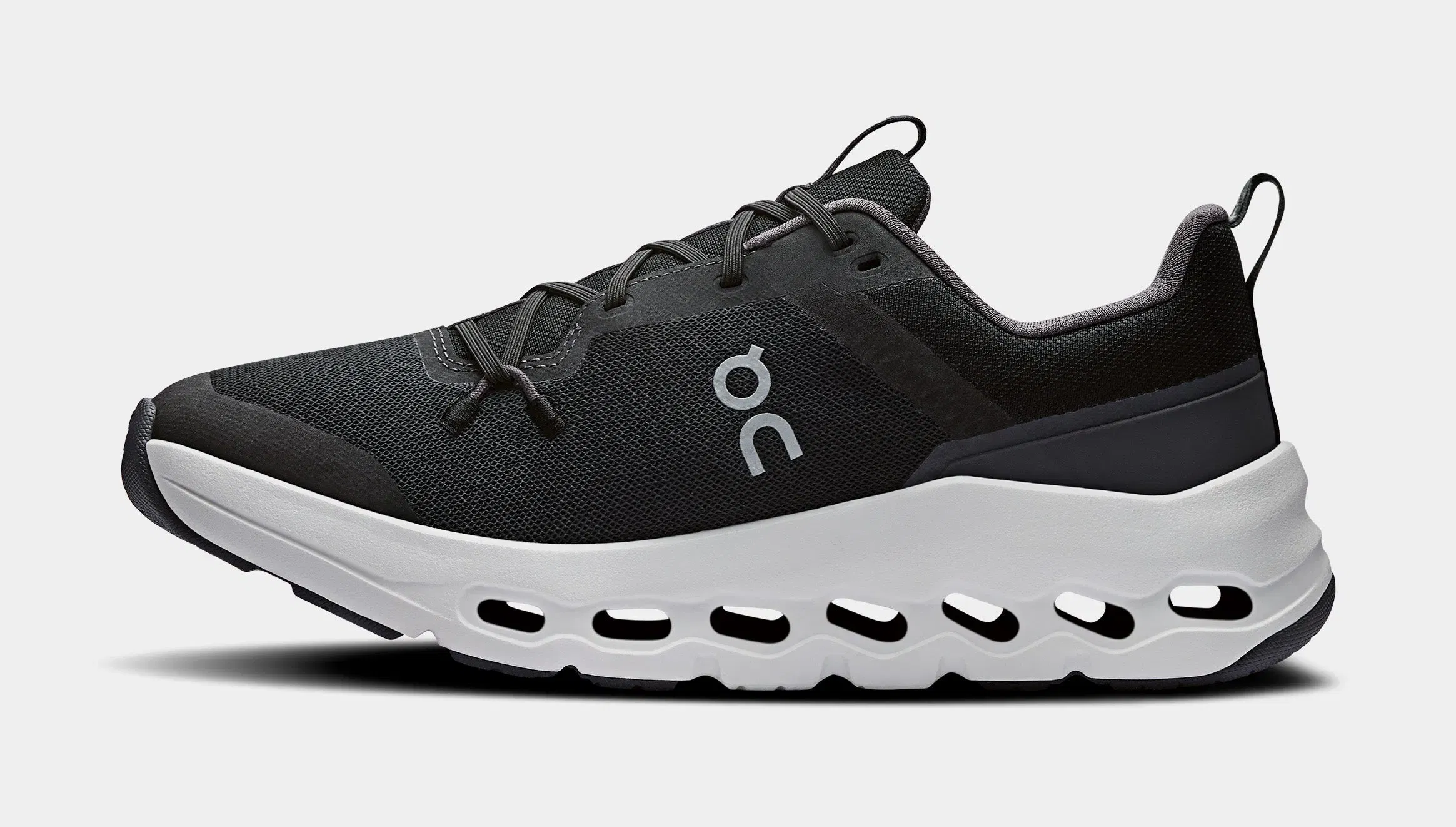 On Running Cloudleap Grade School Running Shoes (Black/White)