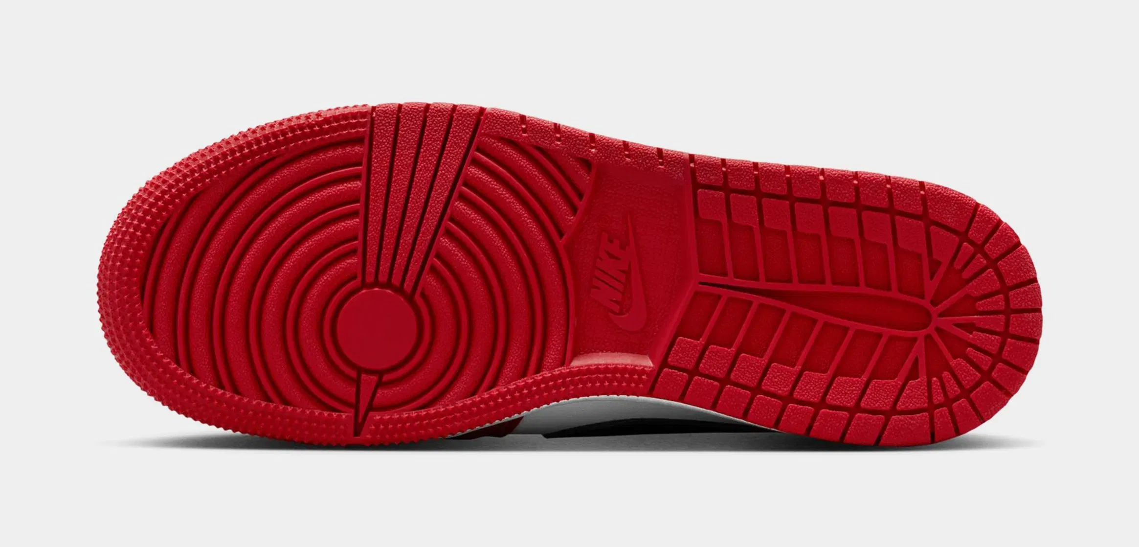Air Jordan 1 Retro Low OG Chicago Grade School Lifestyle Shoes (Varsity Red/Summit White/Black)